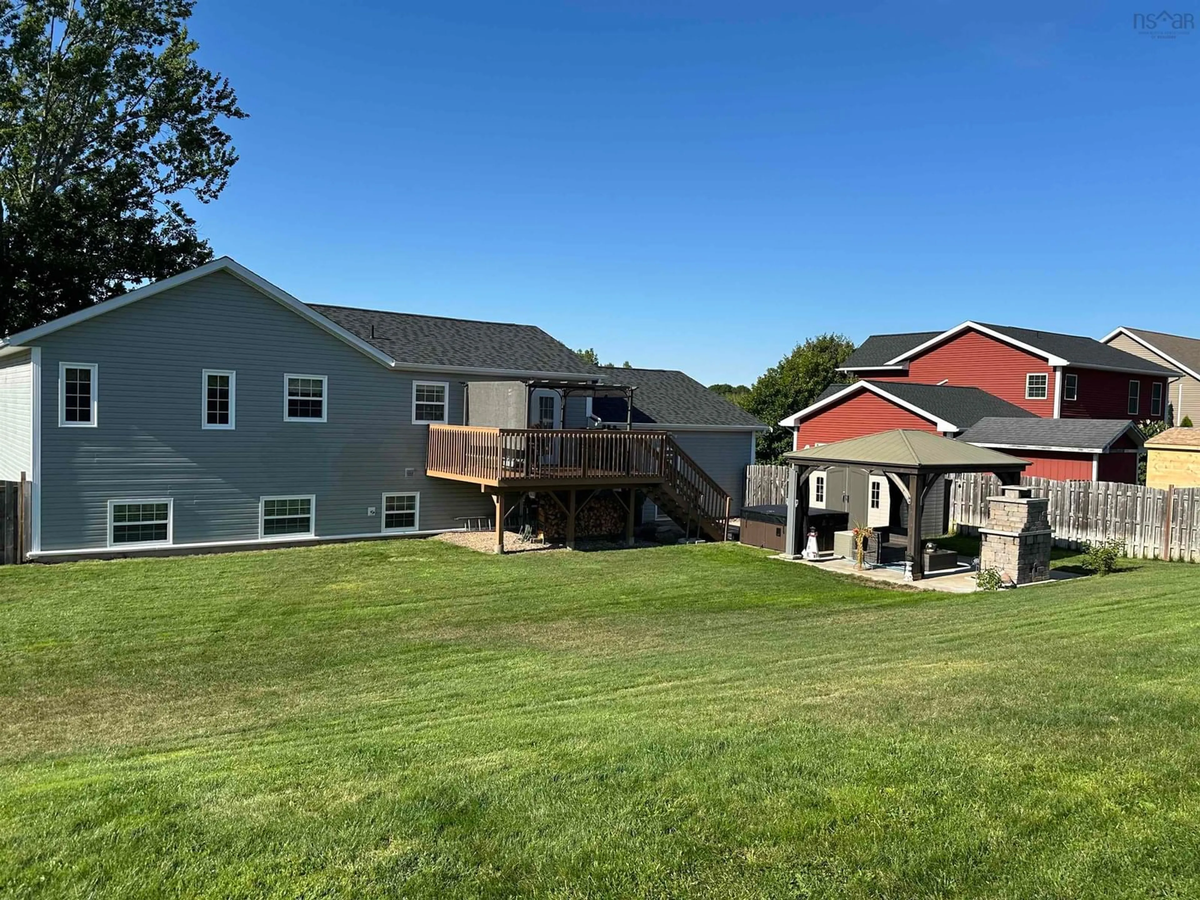 A pic from outside/outdoor area/front of a property/back of a property/a pic from drone, unknown for 40 Terra Nova Dr, Greenwood Nova Scotia B0P 1R0