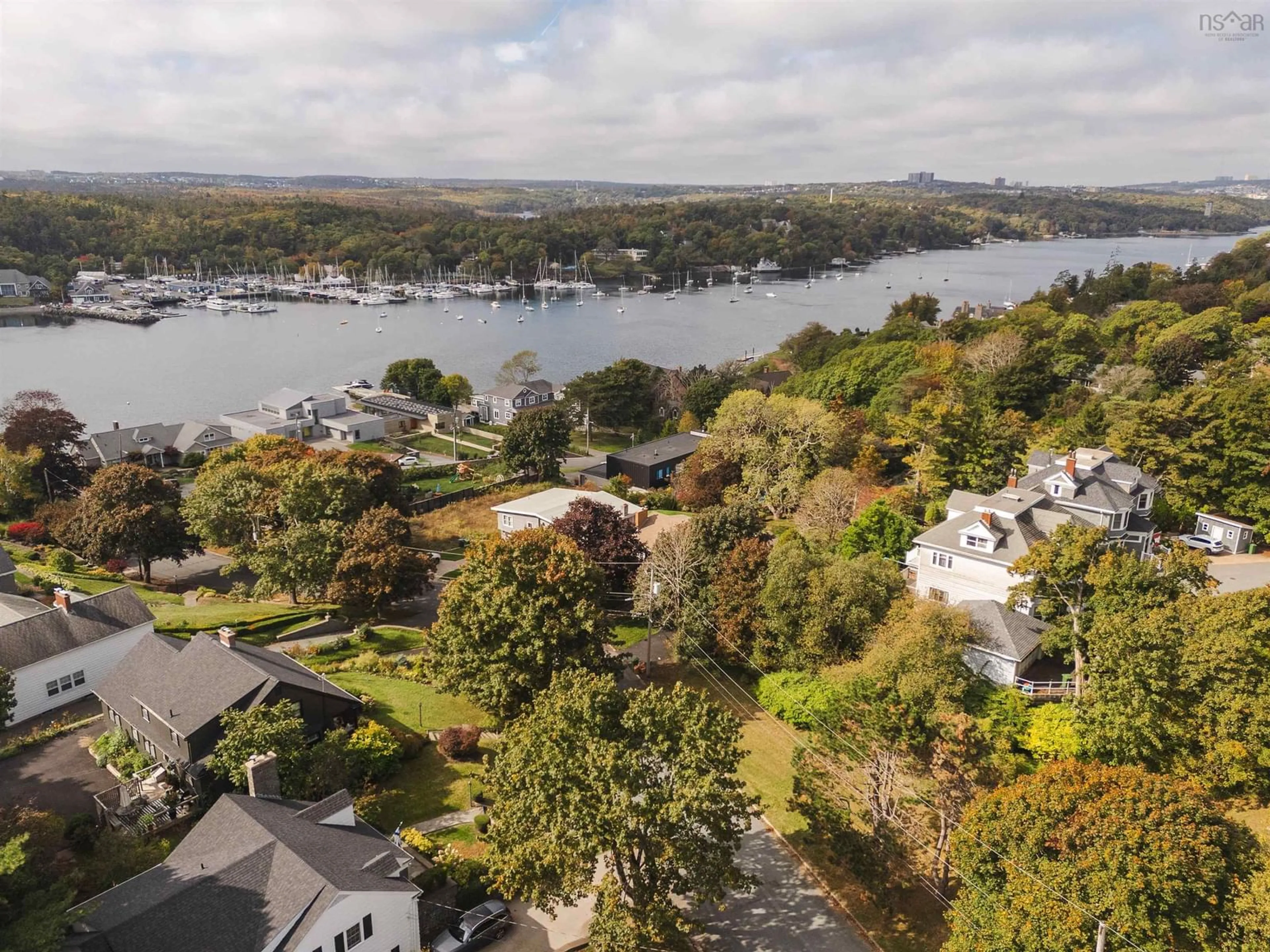 A pic from outside/outdoor area/front of a property/back of a property/a pic from drone, water/lake/river/ocean view for 5845 Inglewood Dr, Halifax Nova Scotia B3H 1B2
