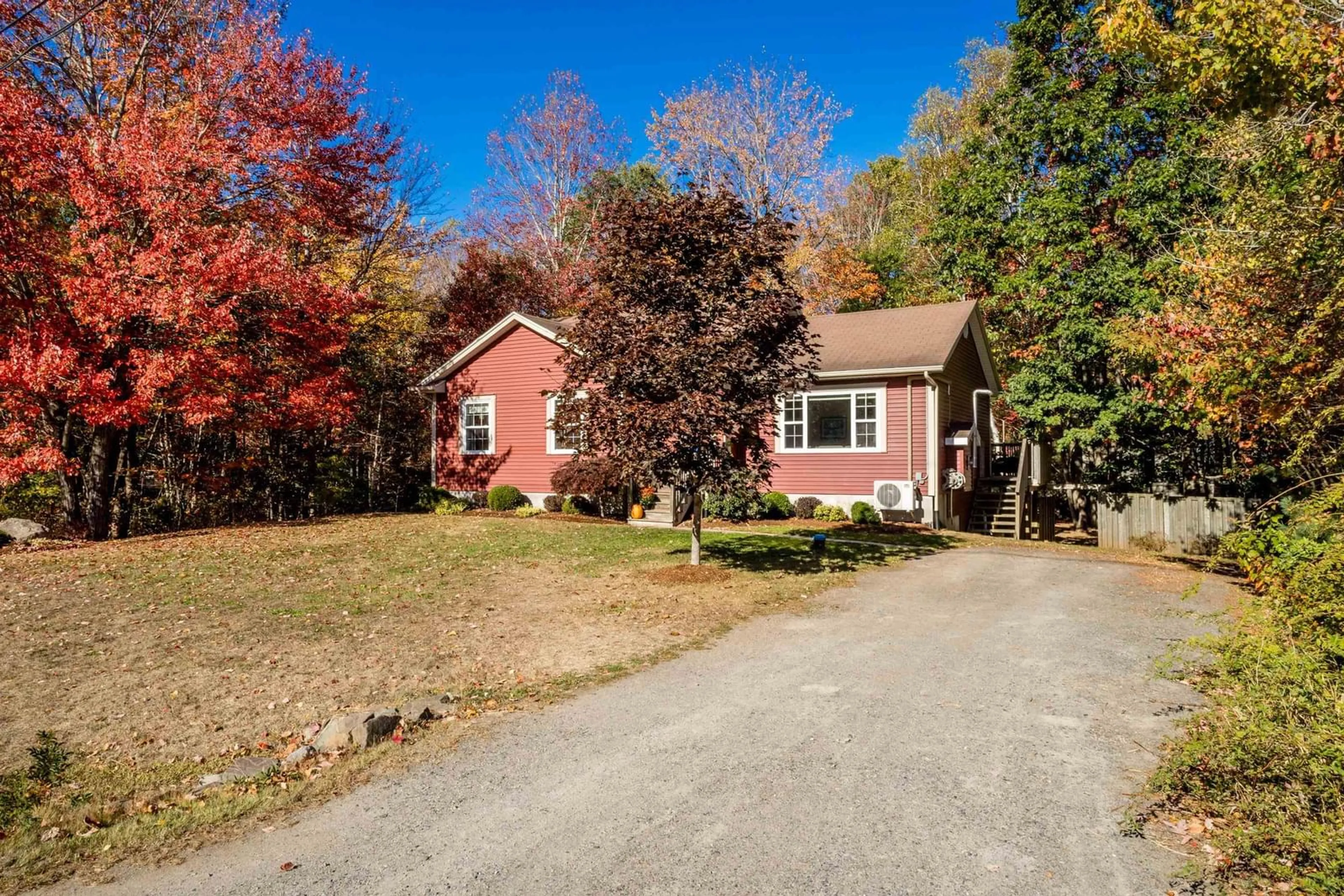 A pic from outside/outdoor area/front of a property/back of a property/a pic from drone, street for 24 Gravenstein Dr, Berwick Nova Scotia B0P 1E0