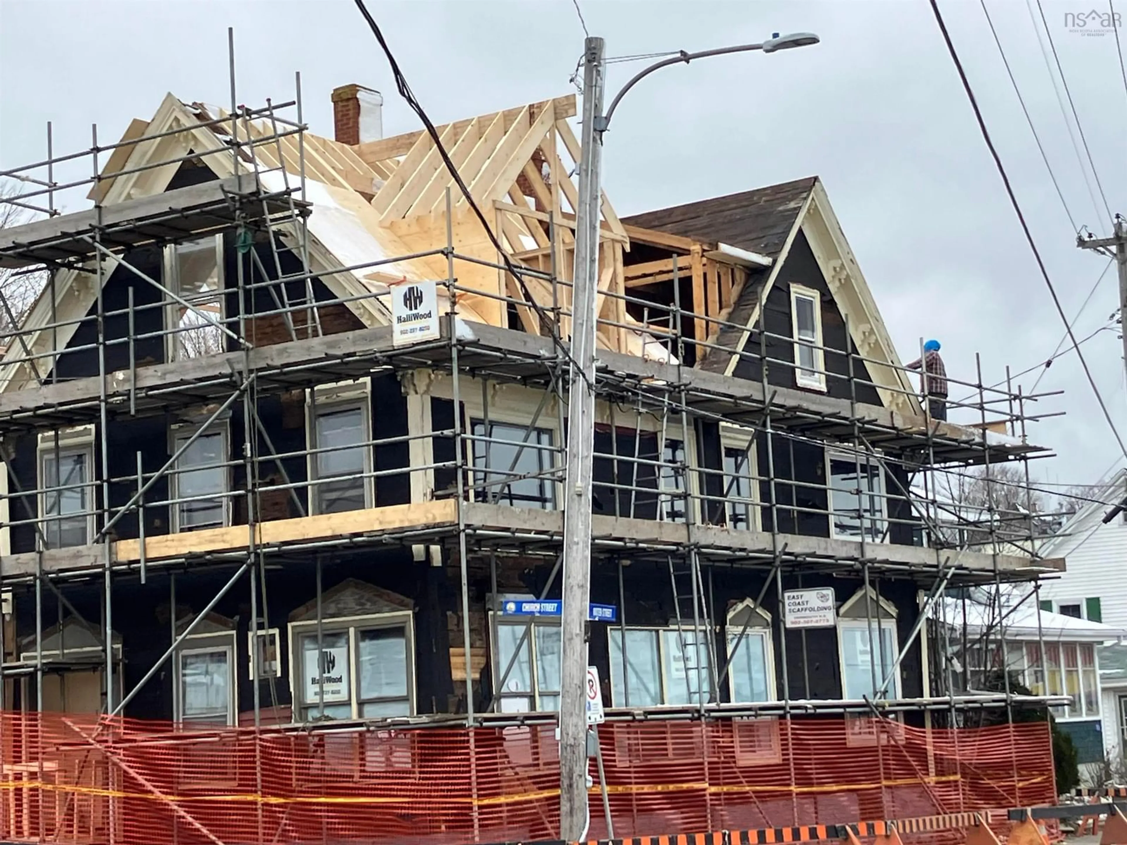 Home with vinyl exterior material, building for 9 Water St, Digby Nova Scotia B0V 1A0
