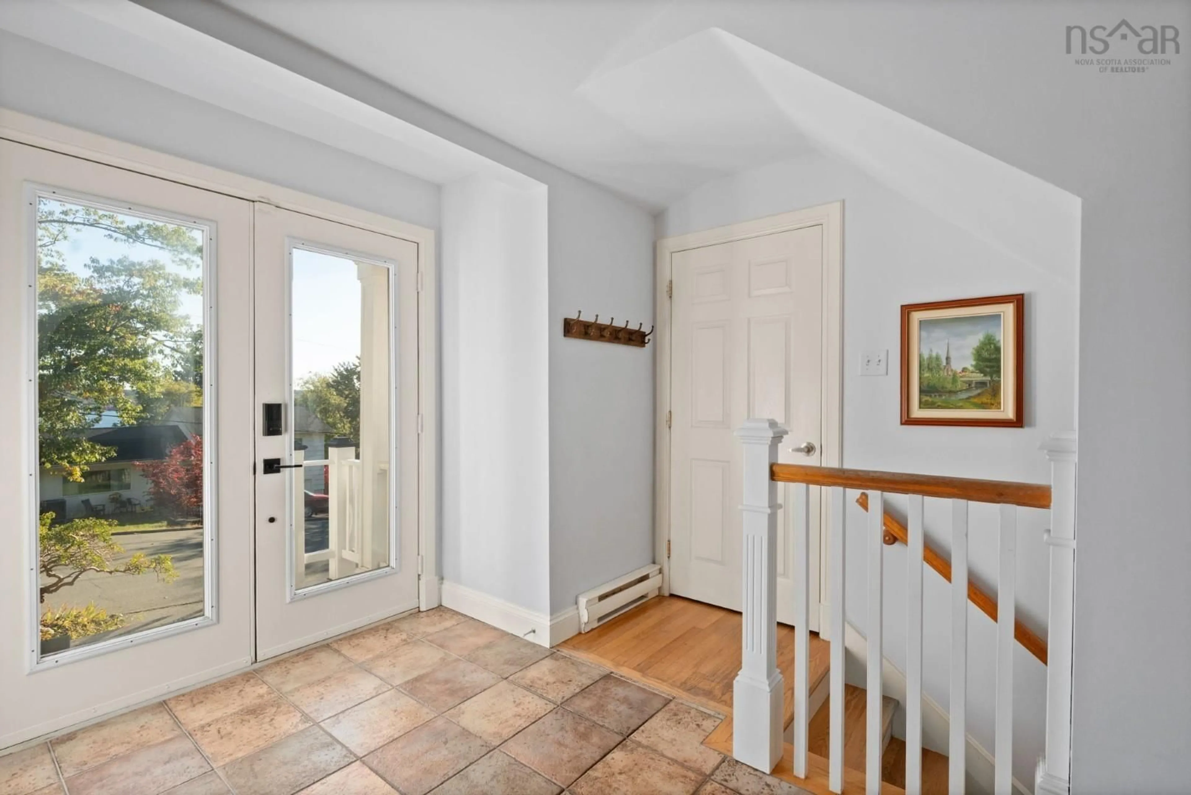 Indoor entryway for 15 Merrill Dr, Halifax Nova Scotia B3M 2M4