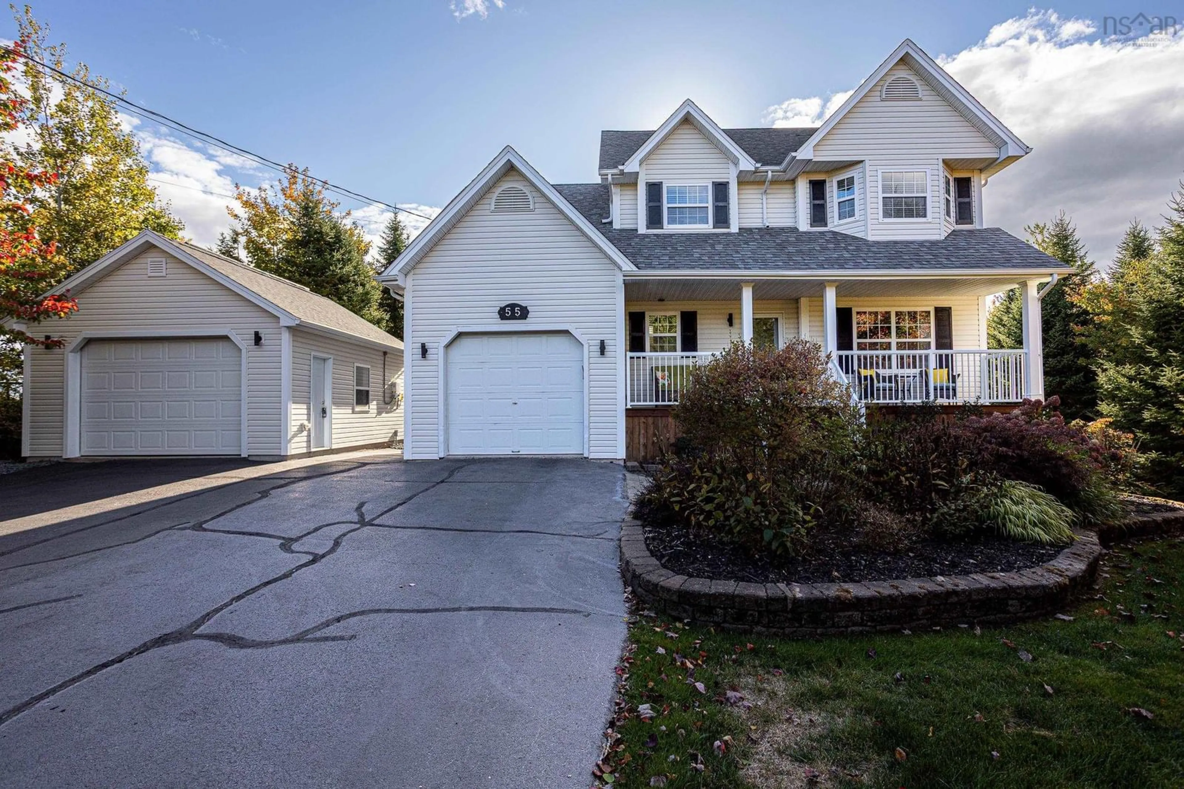 Home with vinyl exterior material, street for 55 Summit Cres #644, Upper Tantallon Nova Scotia B3Z 1P9