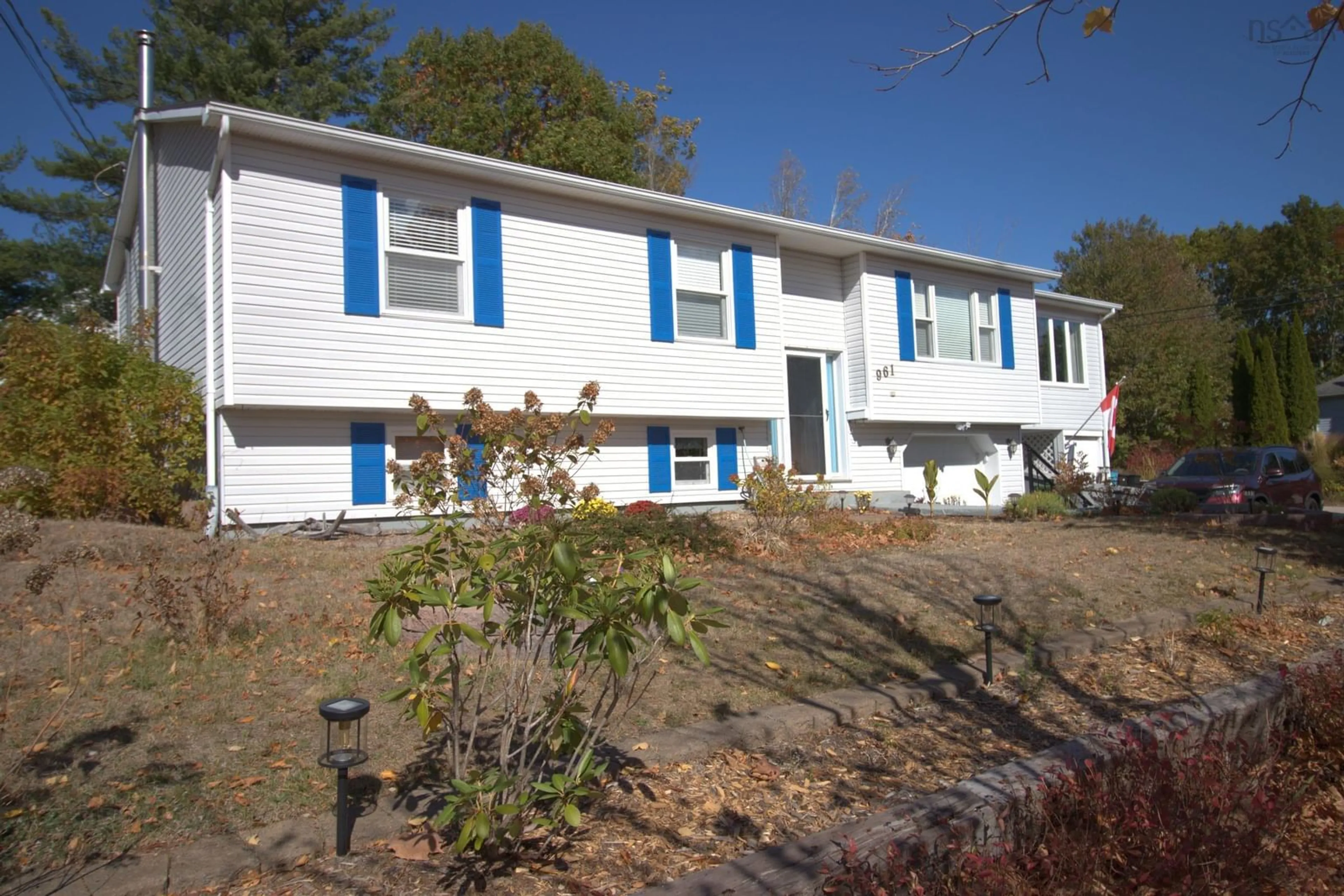 Home with vinyl exterior material, unknown for 961 Julie Dr, Kingston Nova Scotia B0P 1R0