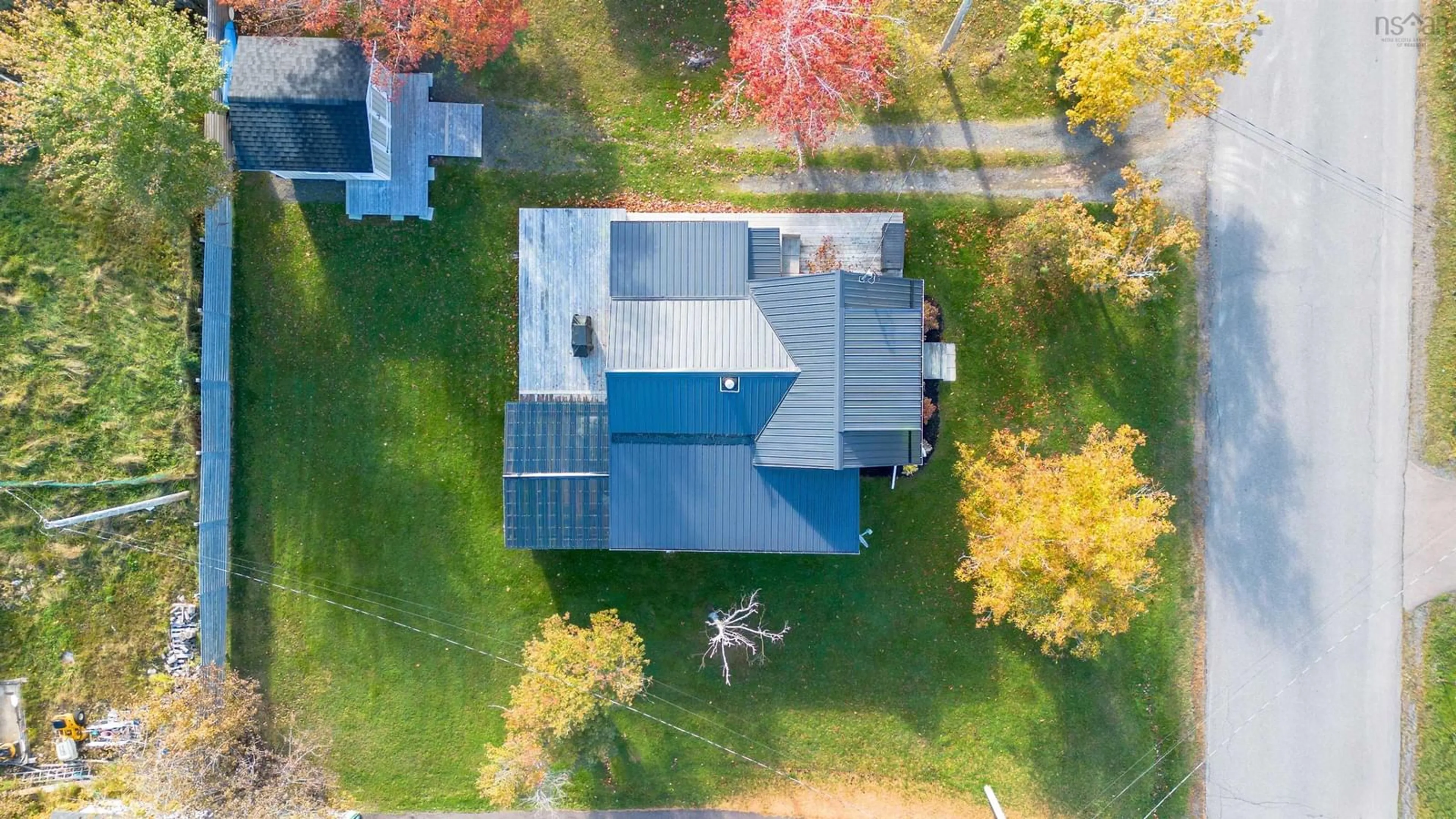 A pic from outside/outdoor area/front of a property/back of a property/a pic from drone, street for 160 Twining St, Baddeck Nova Scotia B0E 1B0