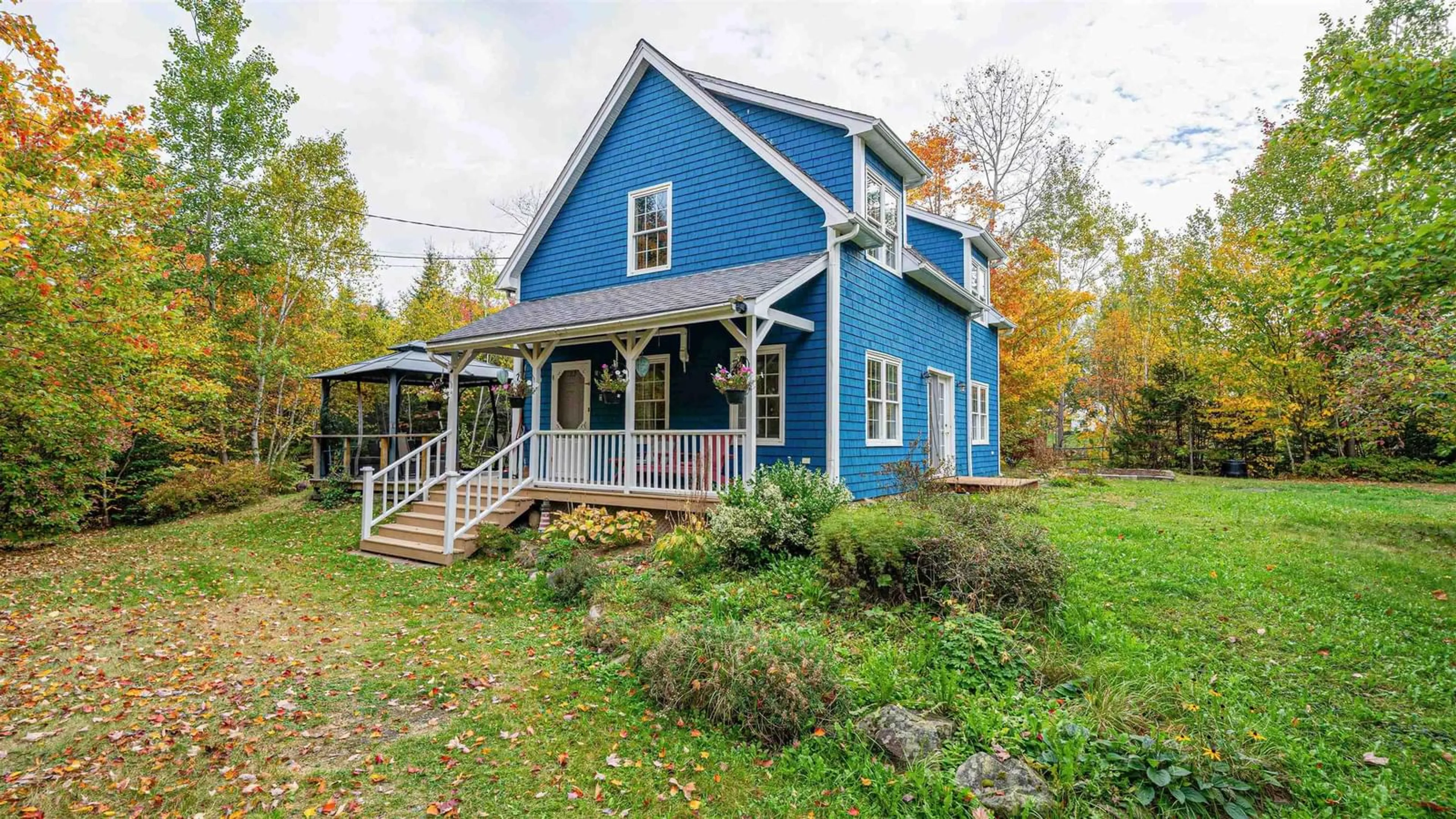 Home with vinyl exterior material, unknown for 42 Andrea Lynn Ave, Waverley Nova Scotia B2R 1A1