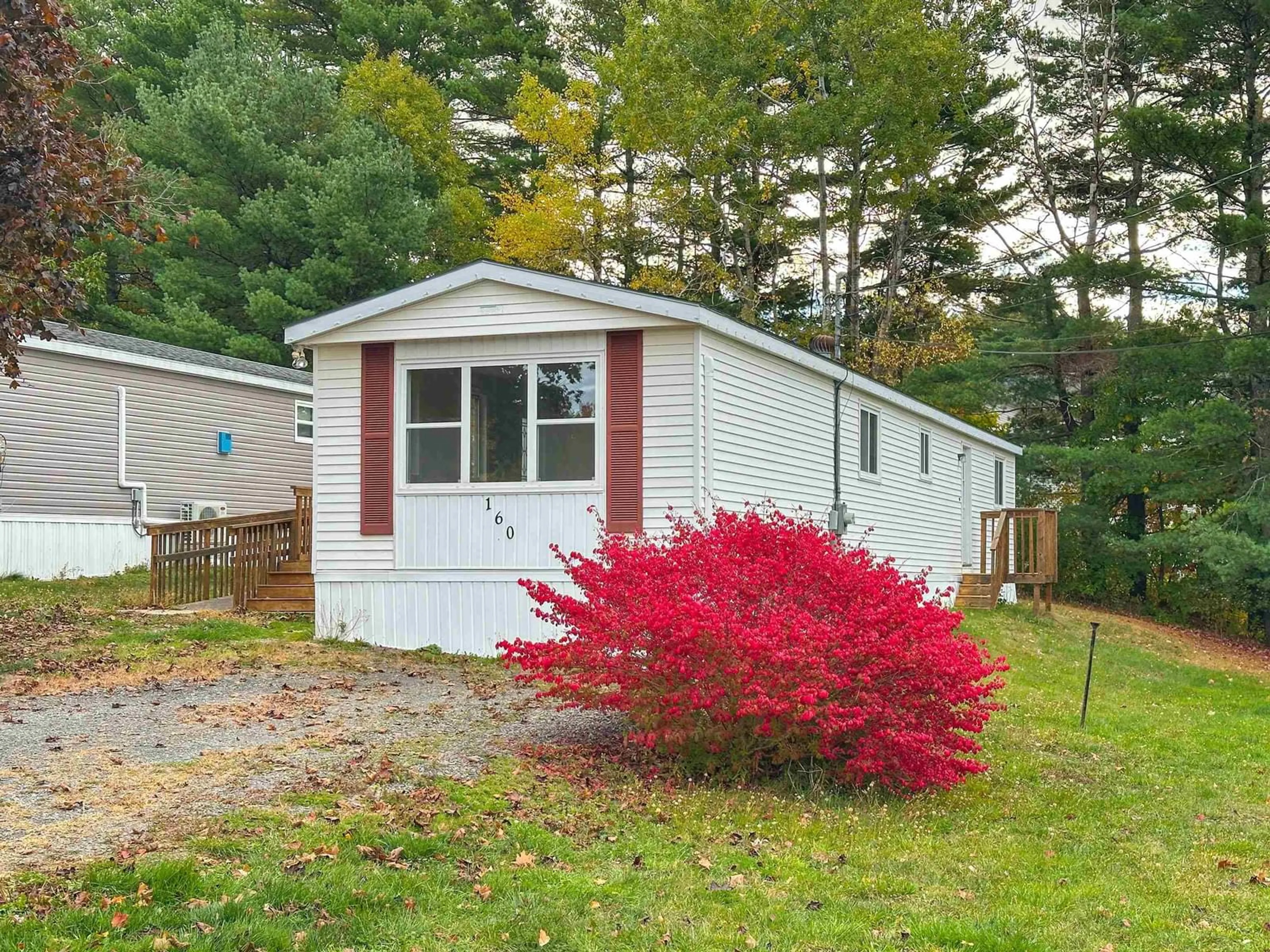 Home with vinyl exterior material, unknown for 160 Seasons Dr, Bridgewater Nova Scotia B4V 3E7
