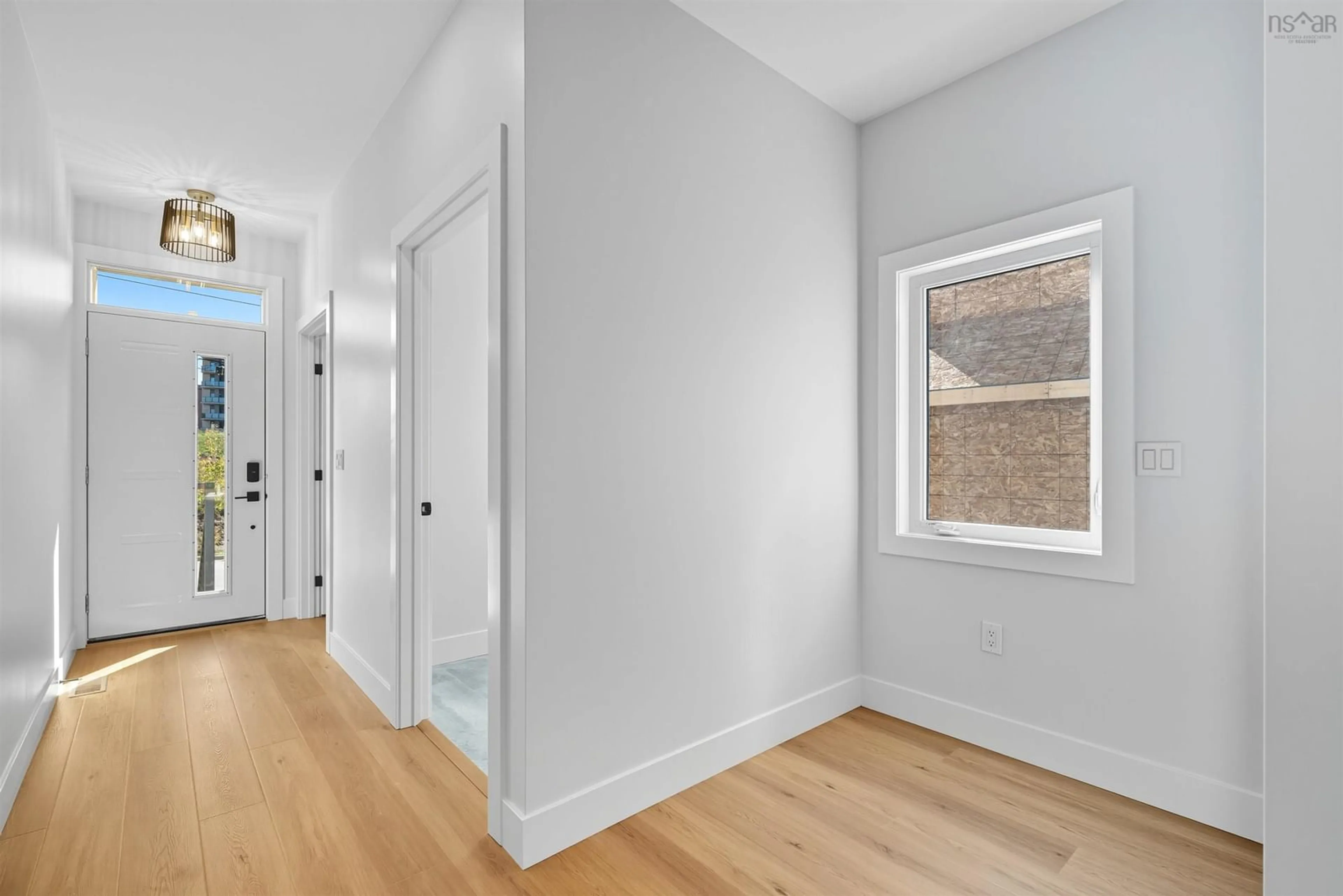 Indoor entryway for 21 Pearlgarden Close, Dartmouth Nova Scotia B2X 0C3