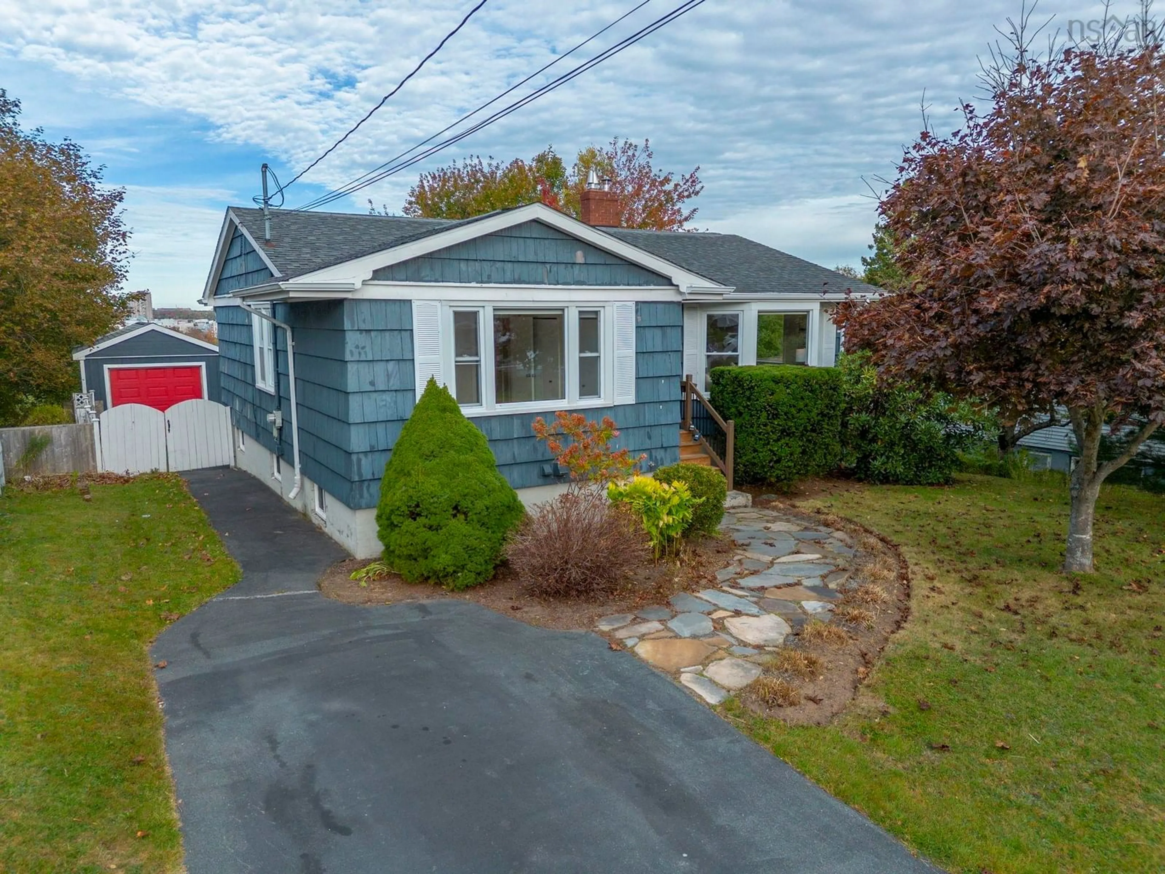 A pic from outside/outdoor area/front of a property/back of a property/a pic from drone, street for 10 Sarnia Ave, Dartmouth Nova Scotia B2Y 1Y5