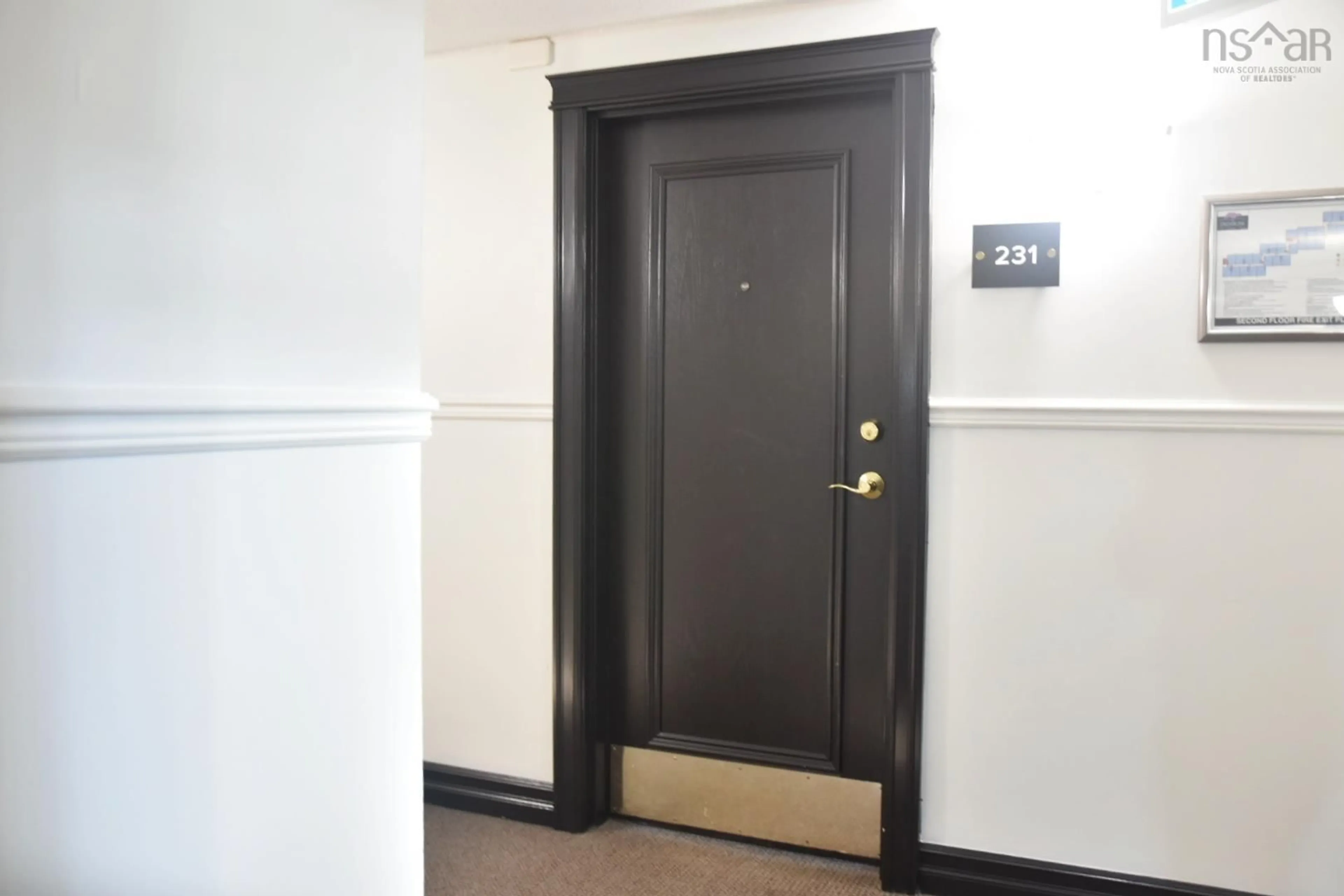 Indoor foyer for 75 Colllins Grove #231, Dartmouth Nova Scotia B2W 6B3