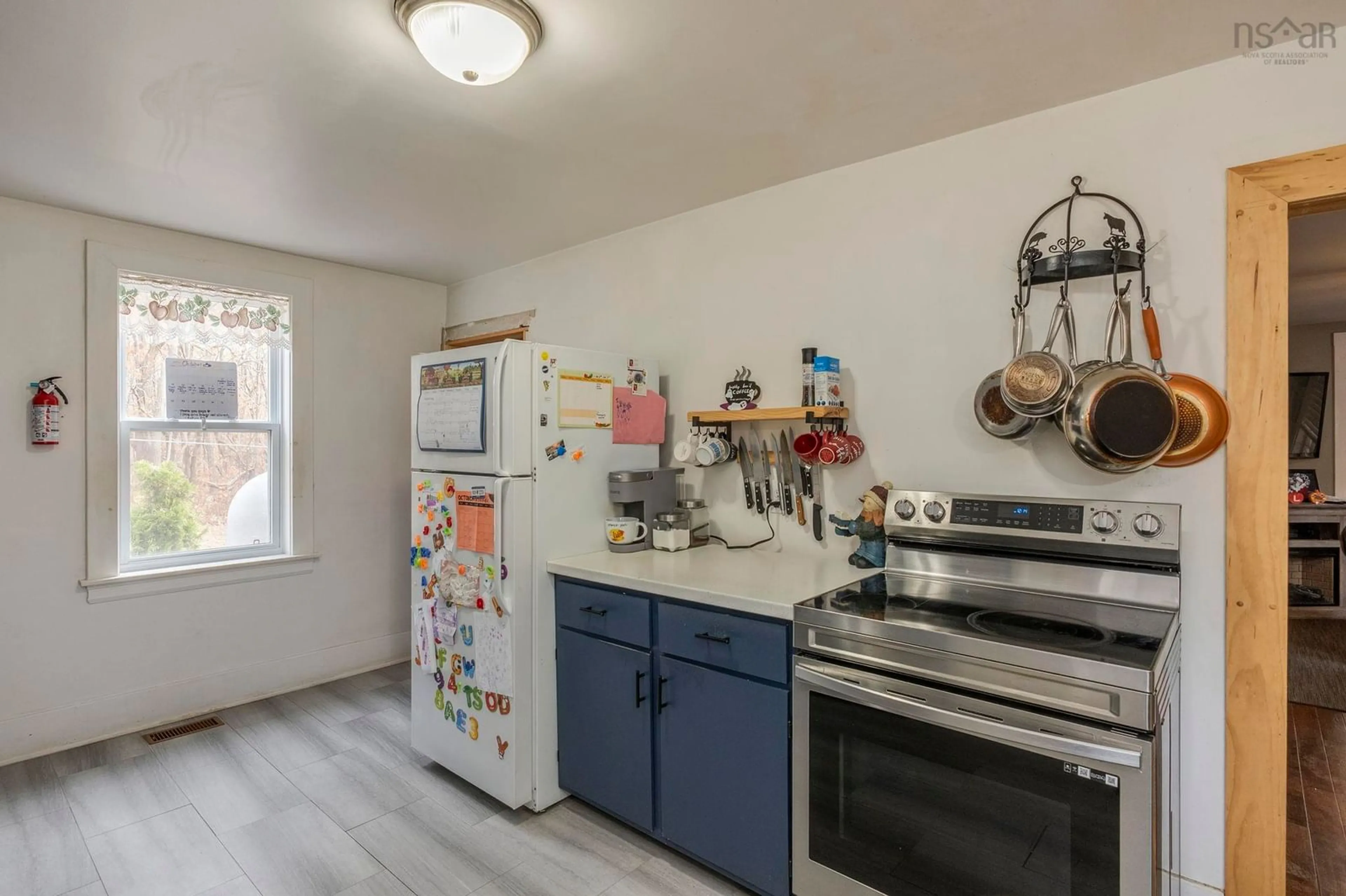 Standard kitchen, unknown for 4319 Highway 1, South Berwick Nova Scotia B0P 1E0