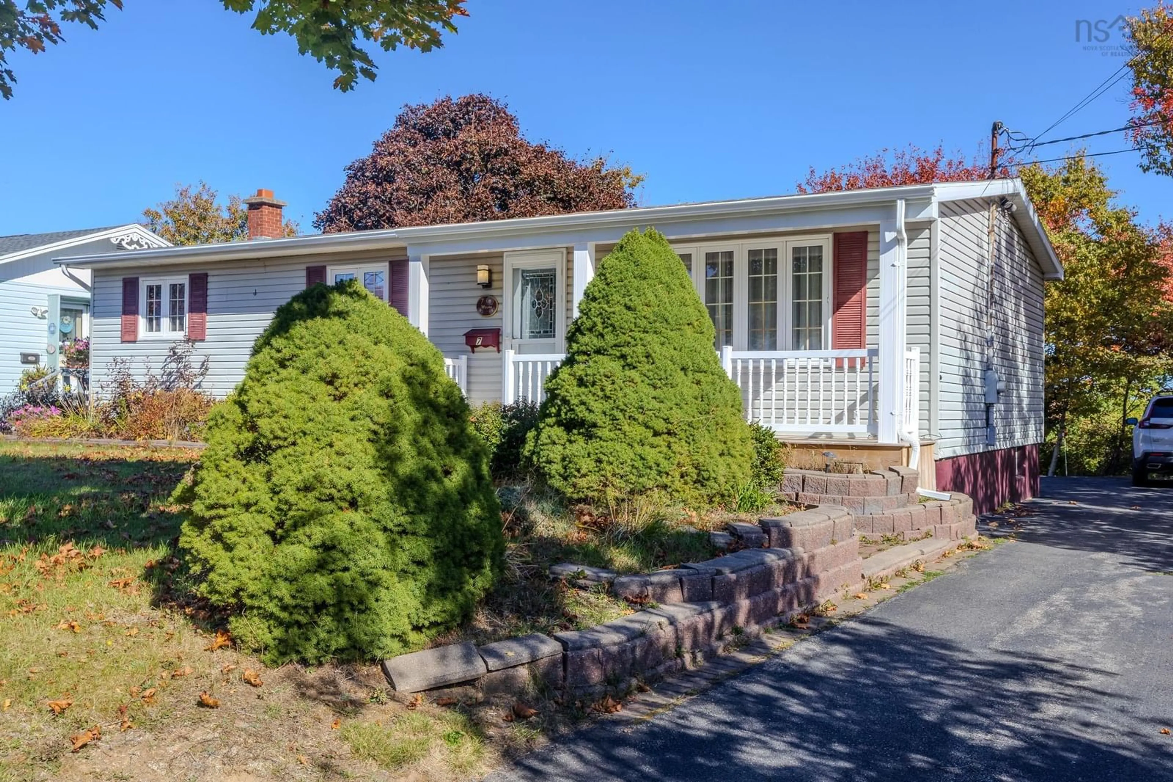 Home with vinyl exterior material, street for 7 Turner St, Glace Bay Nova Scotia B1A 5W5
