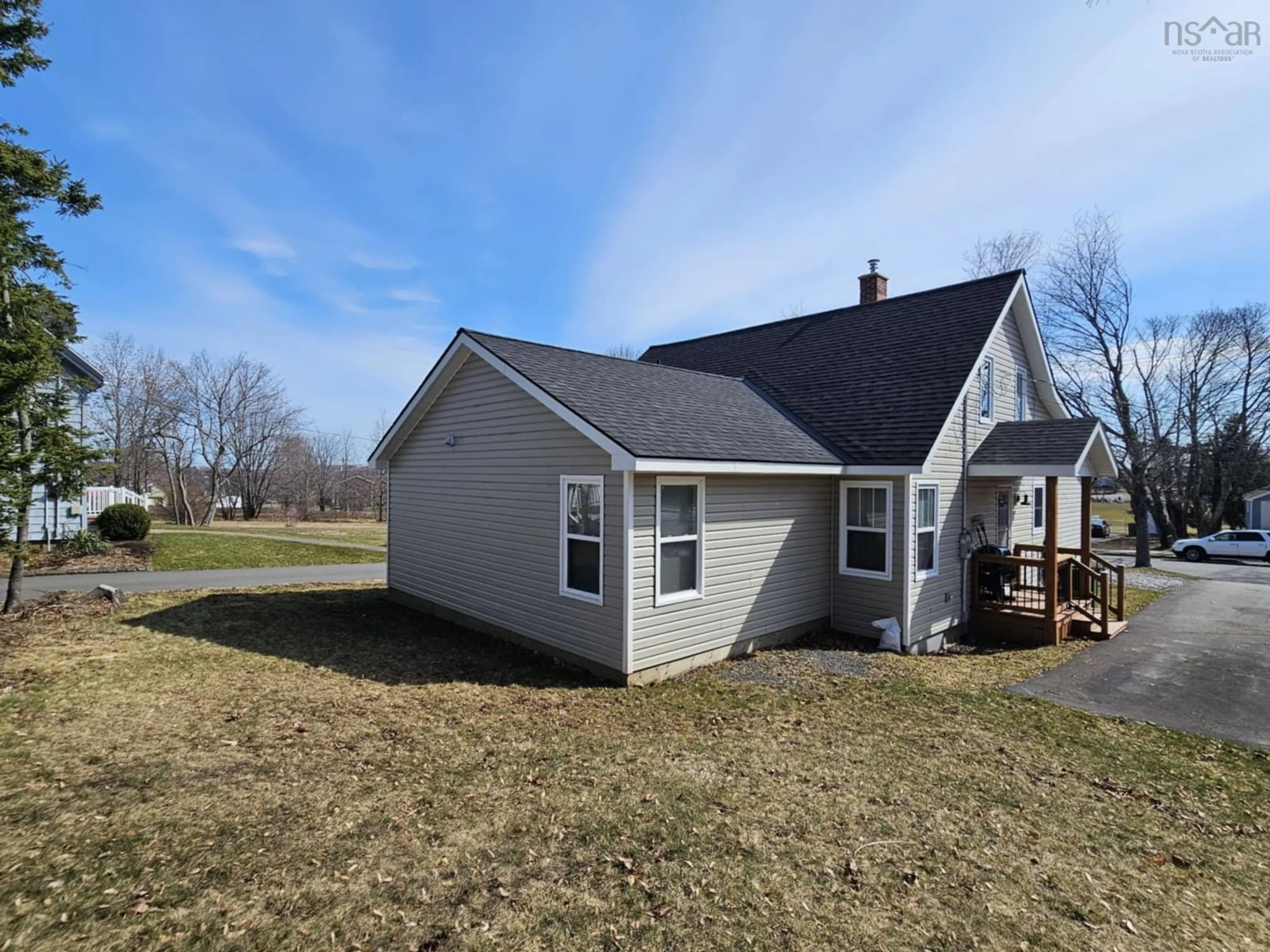 A pic from outside/outdoor area/front of a property/back of a property/a pic from drone, unknown for 144 Pleasant St, Stellarton Nova Scotia B0K 1S0