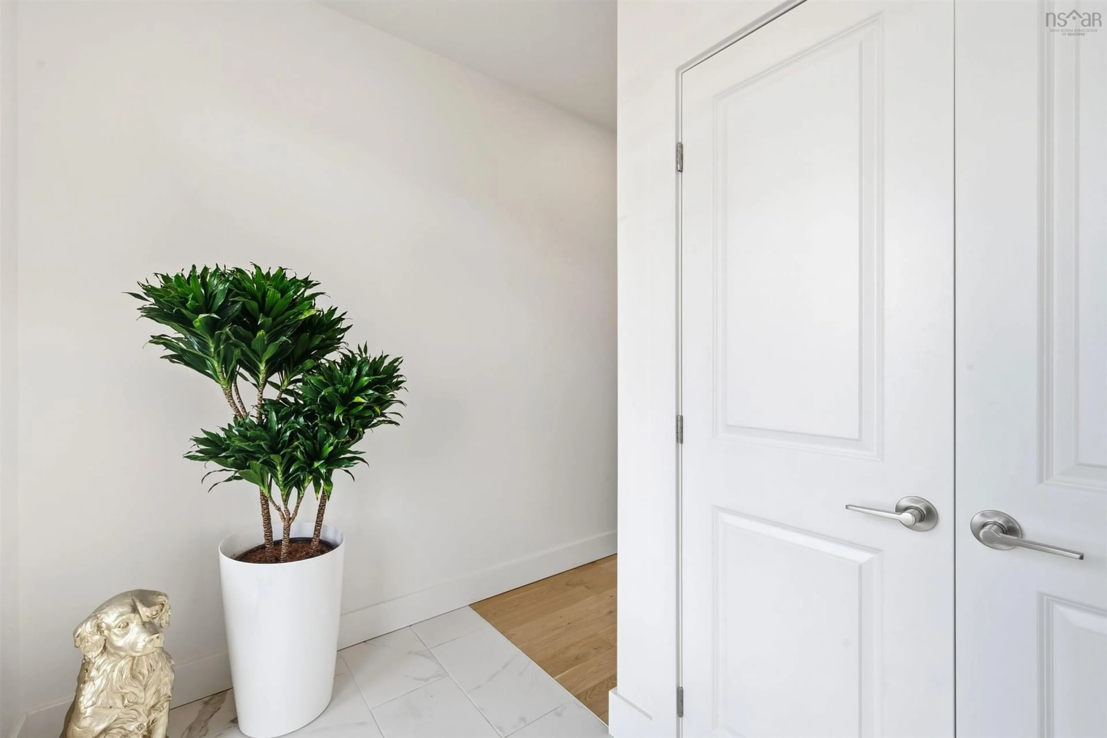 Indoor entryway for 36 Trekker Dr, Bedford Nova Scotia B4B 2K7