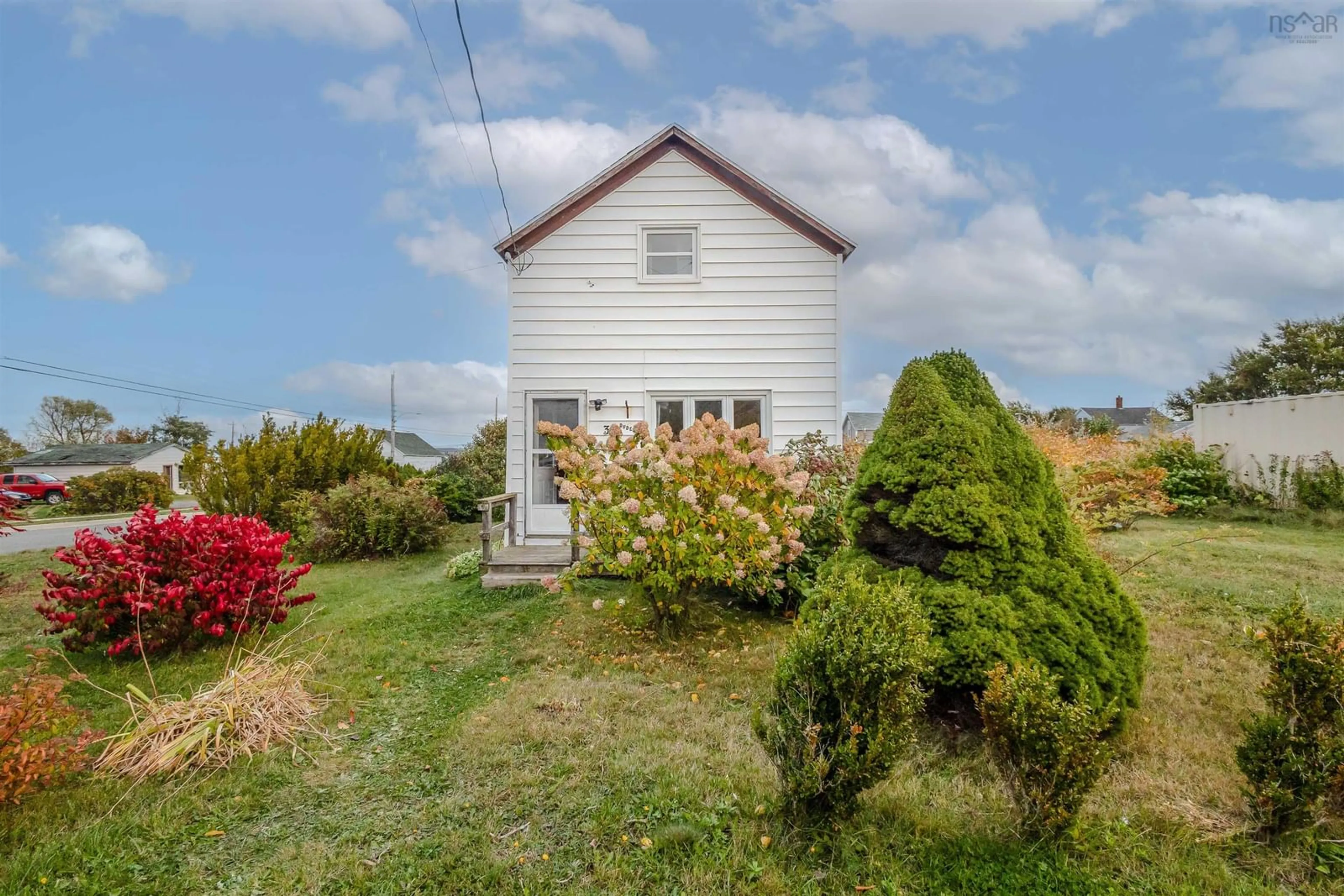 A pic from outside/outdoor area/front of a property/back of a property/a pic from drone, water/lake/river/ocean view for 32 Arthur St, Glace Bay Nova Scotia B1A 3Y4