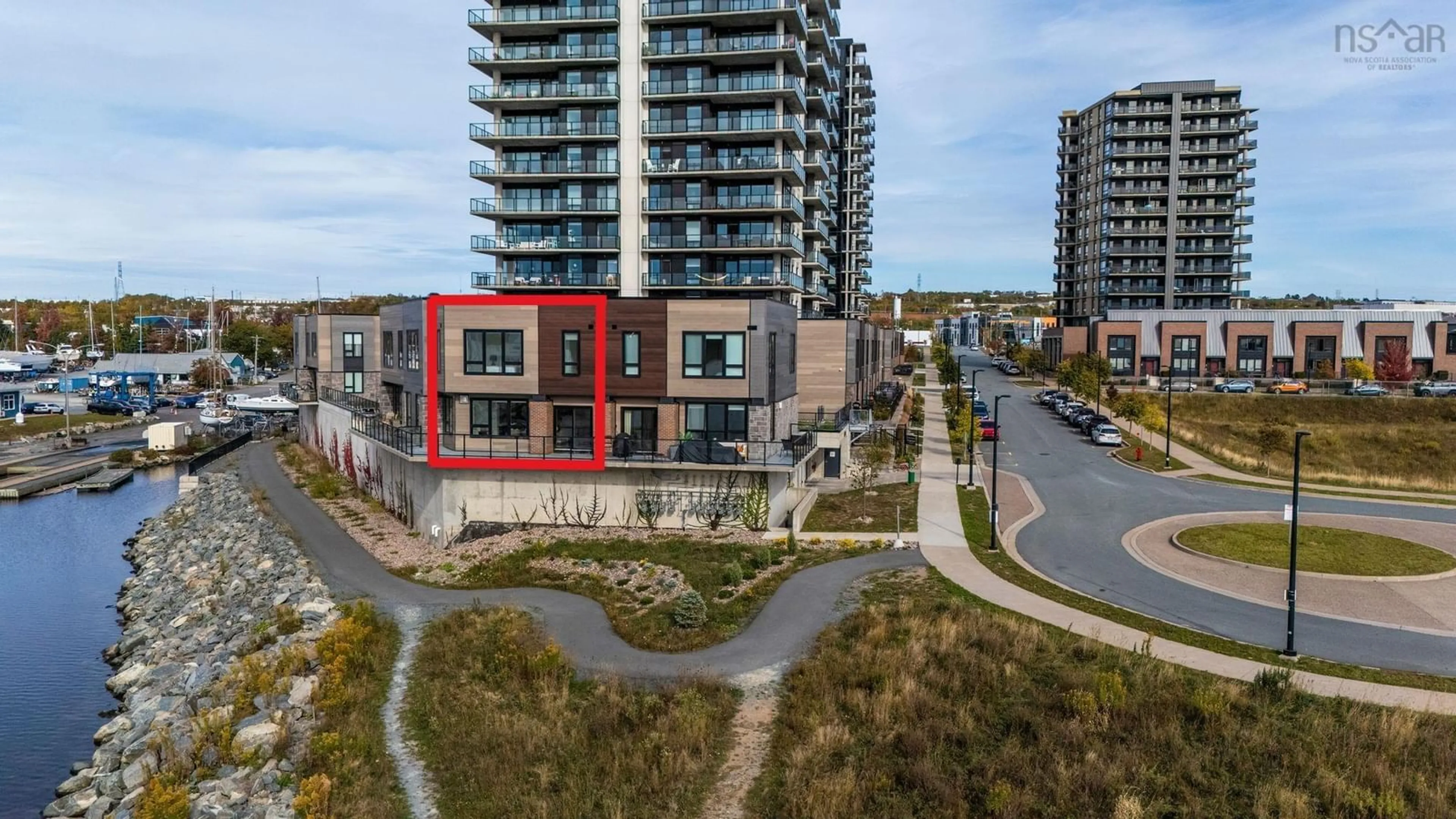A pic from outside/outdoor area/front of a property/back of a property/a pic from drone, city buildings view from balcony for 5 Coveview Walk, Dartmouth Nova Scotia B3B 0P9