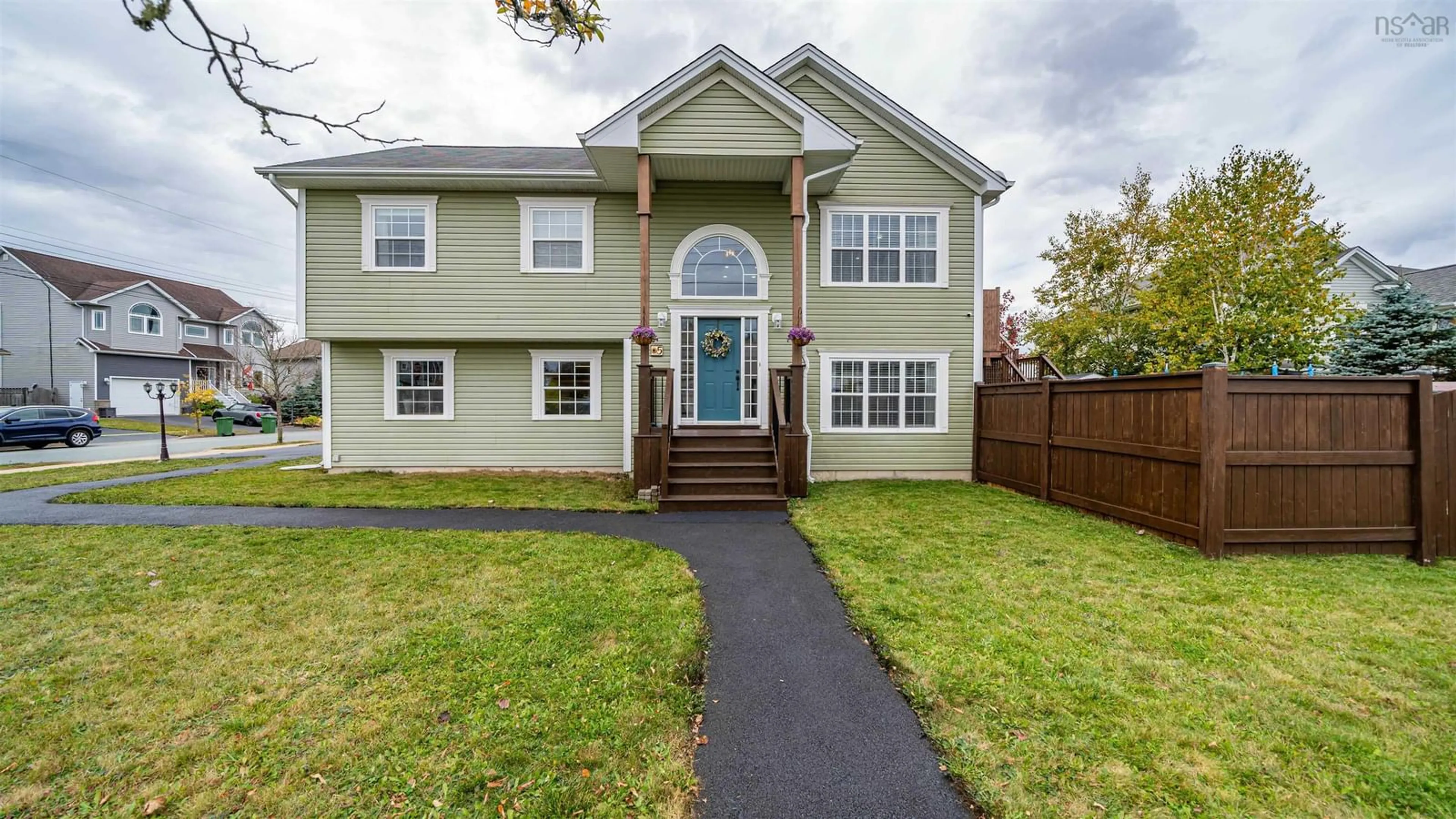 Home with vinyl exterior material, street for 5 Leblanc Crt, Dartmouth Nova Scotia B2X 0A9