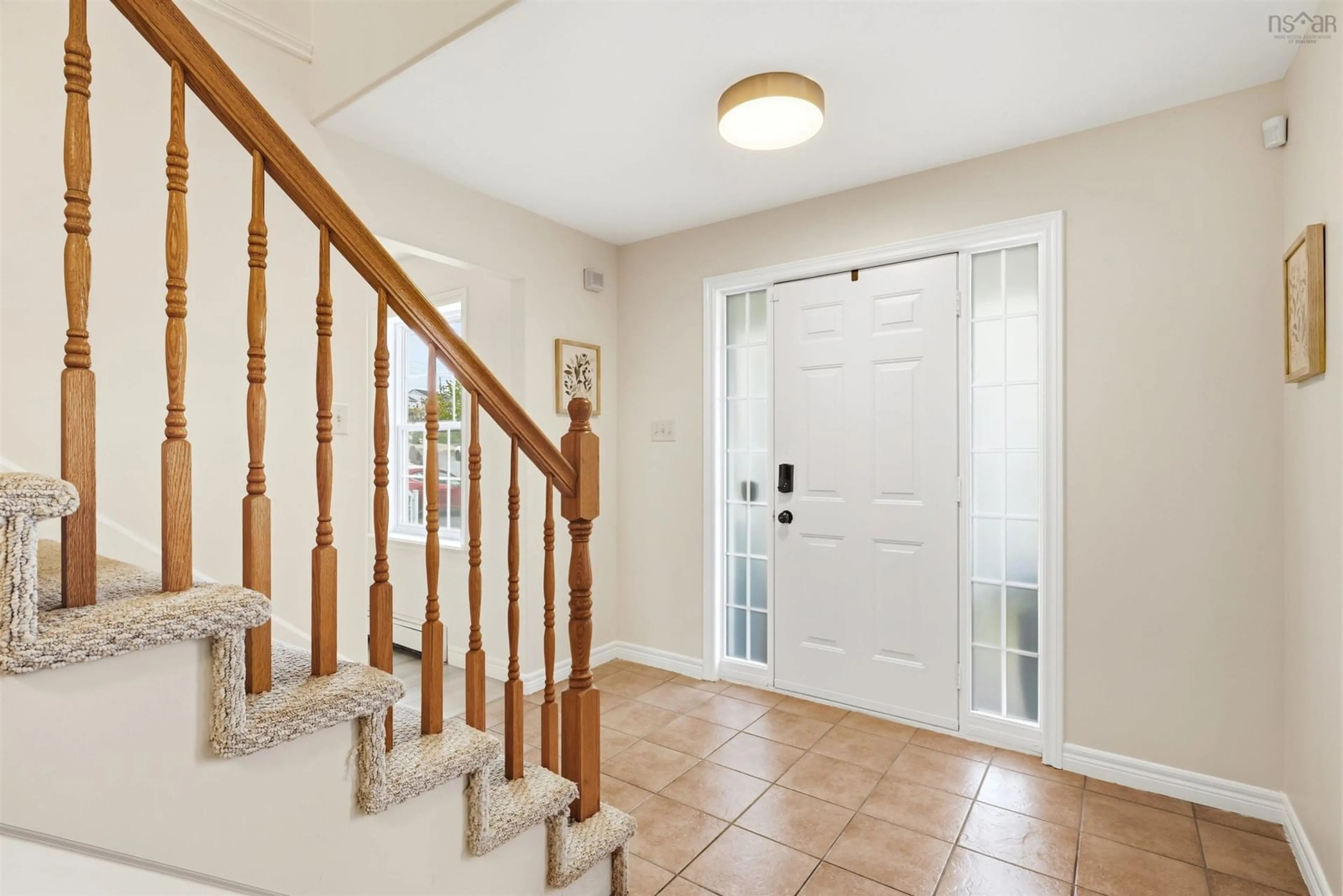 Indoor entryway for 100 Beech Tree Run, Halifax Nova Scotia B3T 2G5