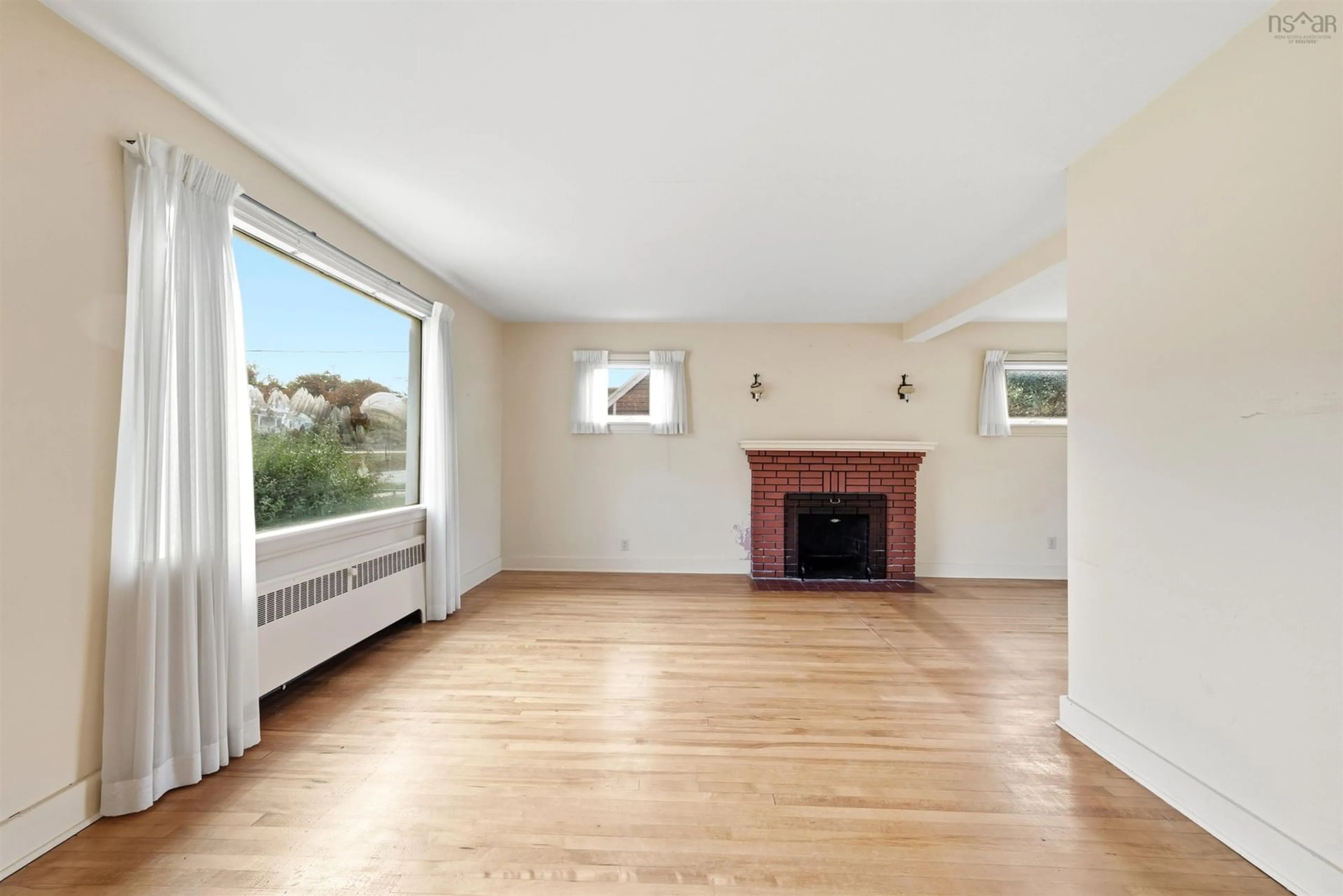 A pic of a room for 2910 Connaught Ave, Halifax Nova Scotia B3L 3A4