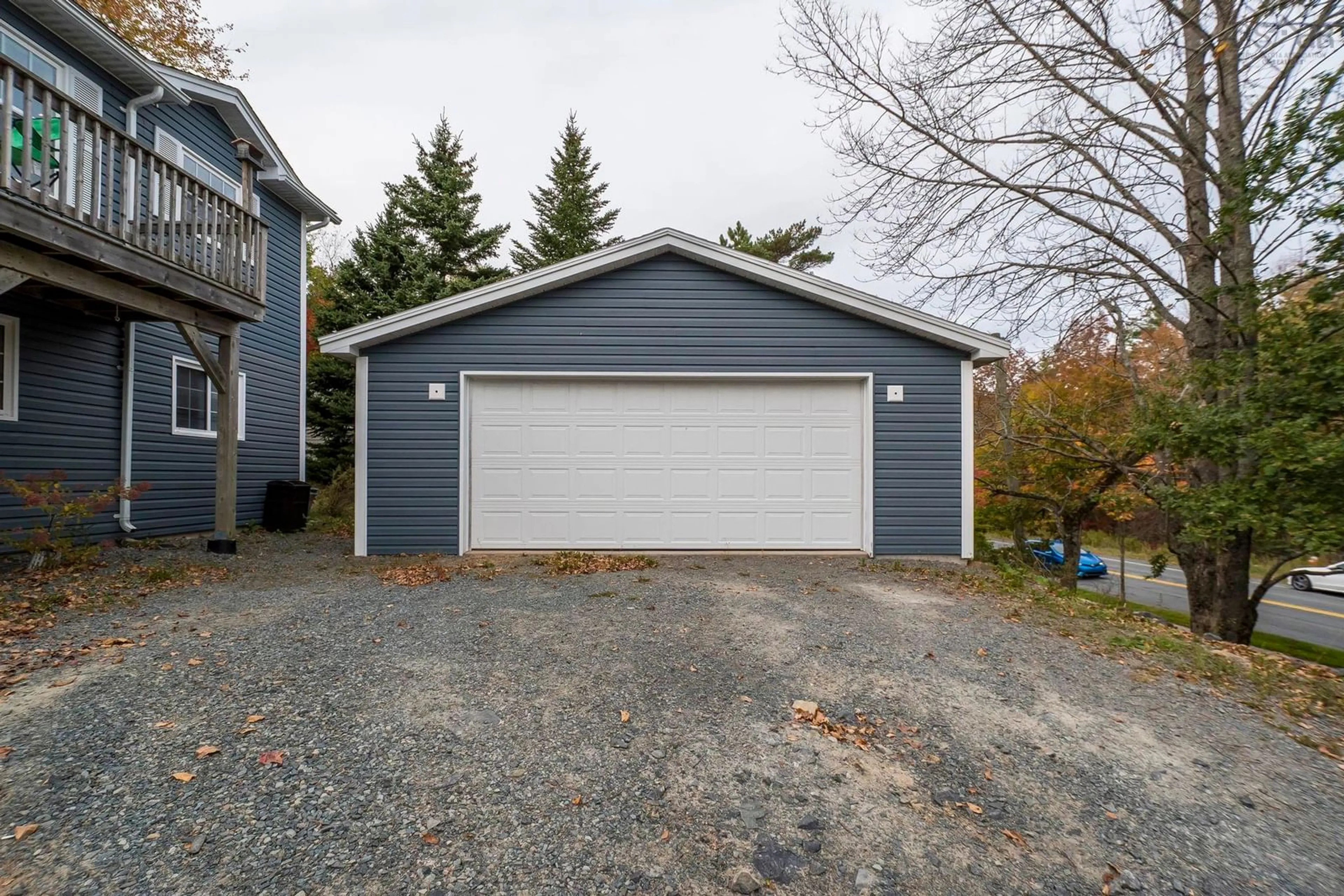 Indoor garage for 1018 Beaver Bank Rd, Beaver Bank Nova Scotia B4G 1A9
