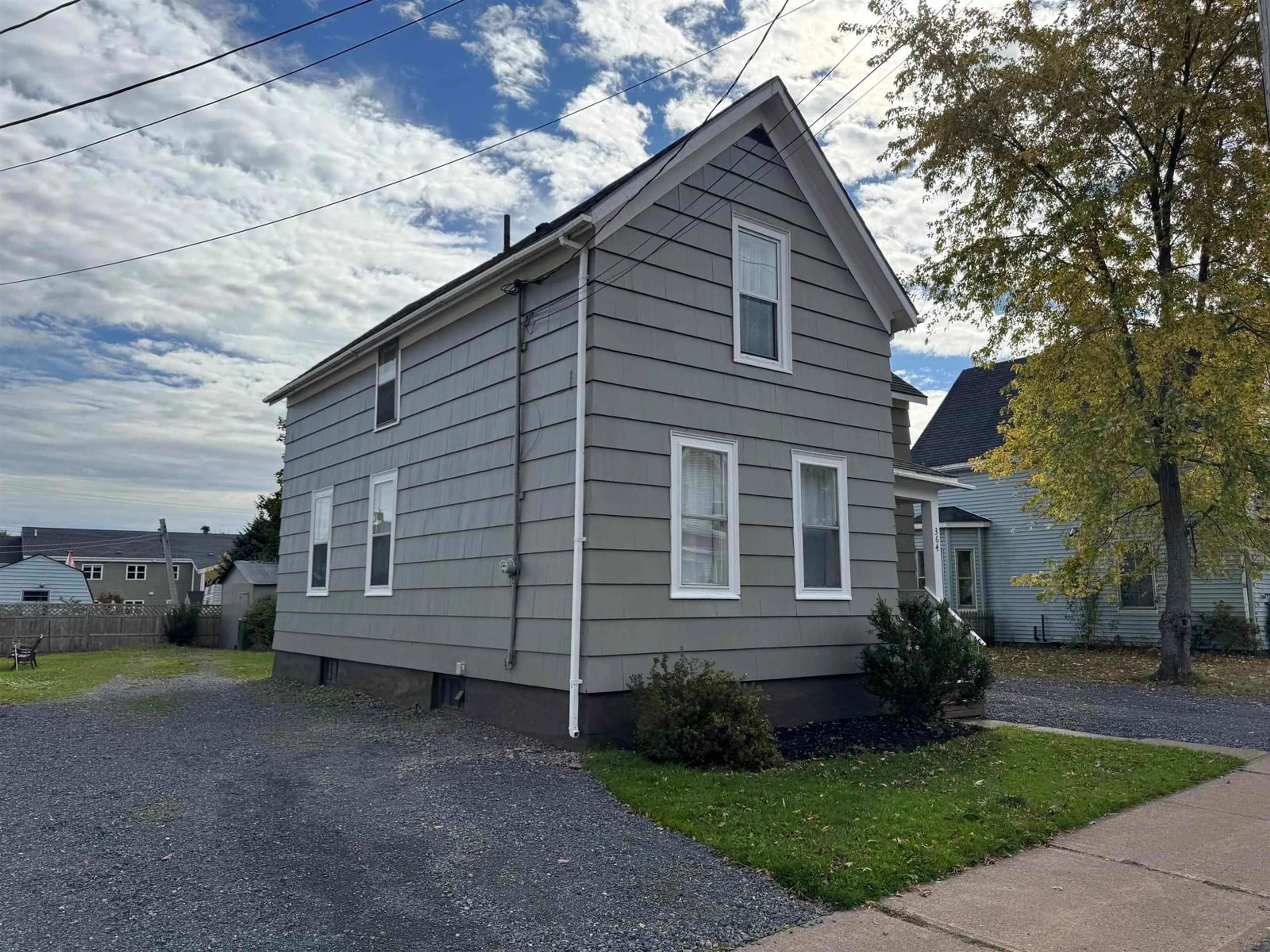 Home with vinyl exterior material, street for 364 Washington St, New Glasgow Nova Scotia B2H 3M1