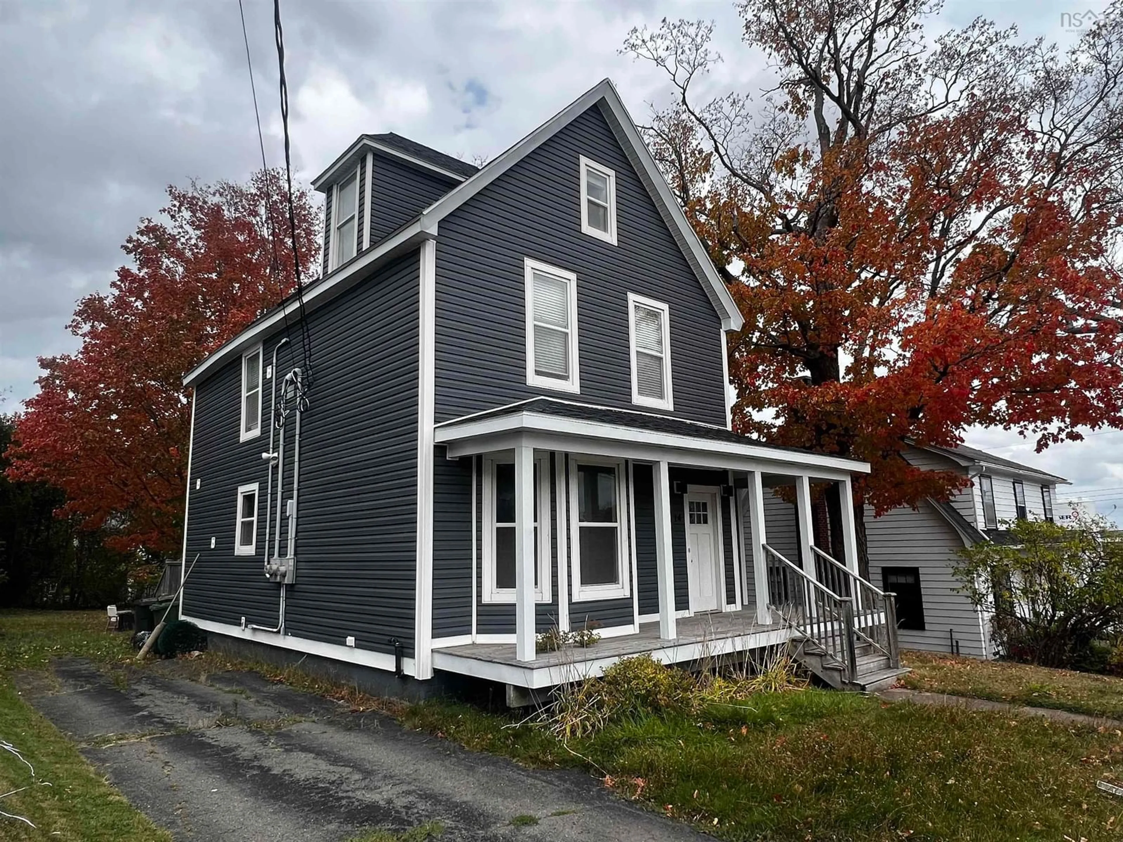 Home with vinyl exterior material, street for 14 Allan Ave, Stellarton Nova Scotia B0K 1S0