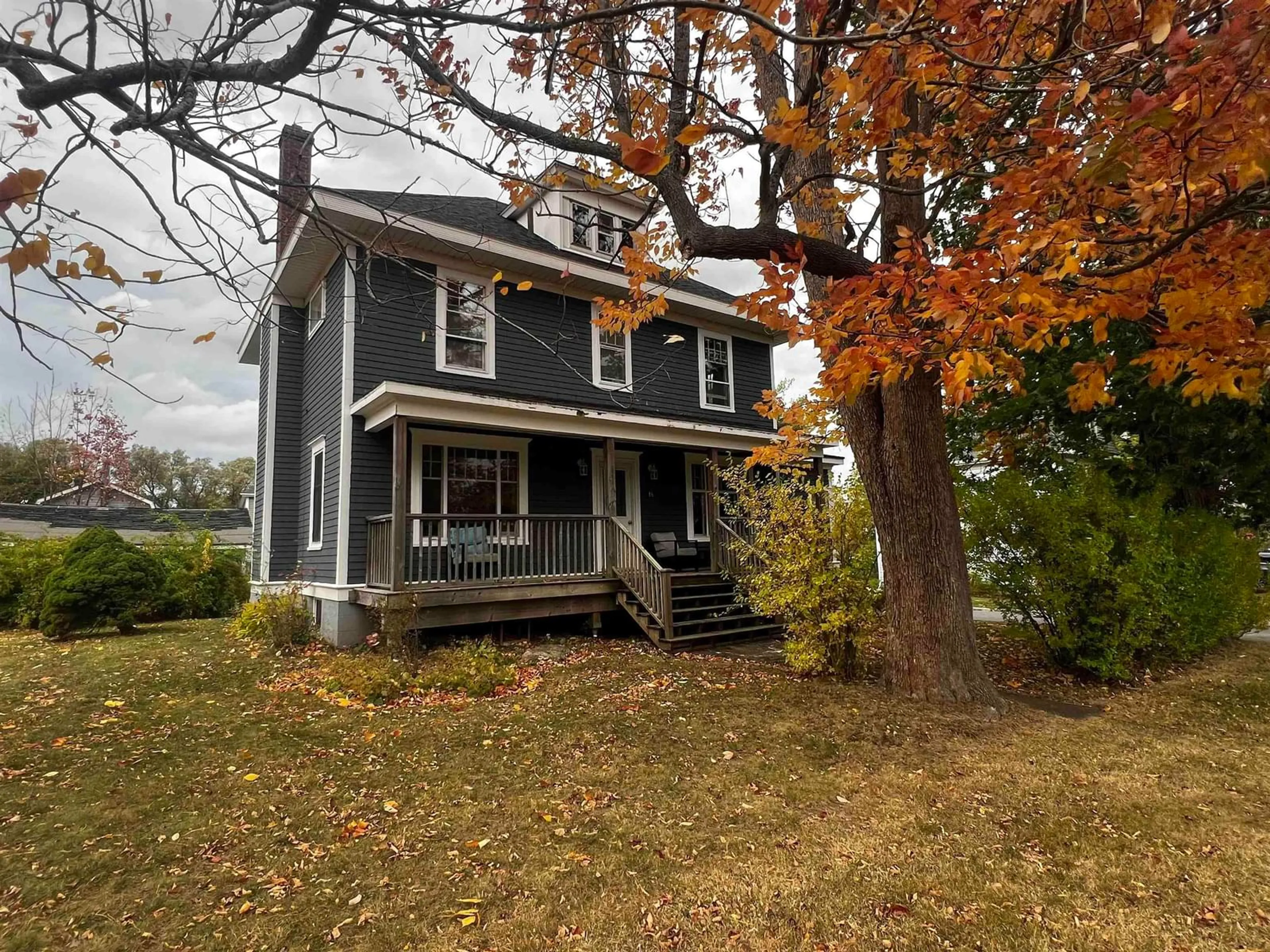 A pic from outside/outdoor area/front of a property/back of a property/a pic from drone, street for 18 Claremont Ave, Stellarton Nova Scotia B0K 1S0