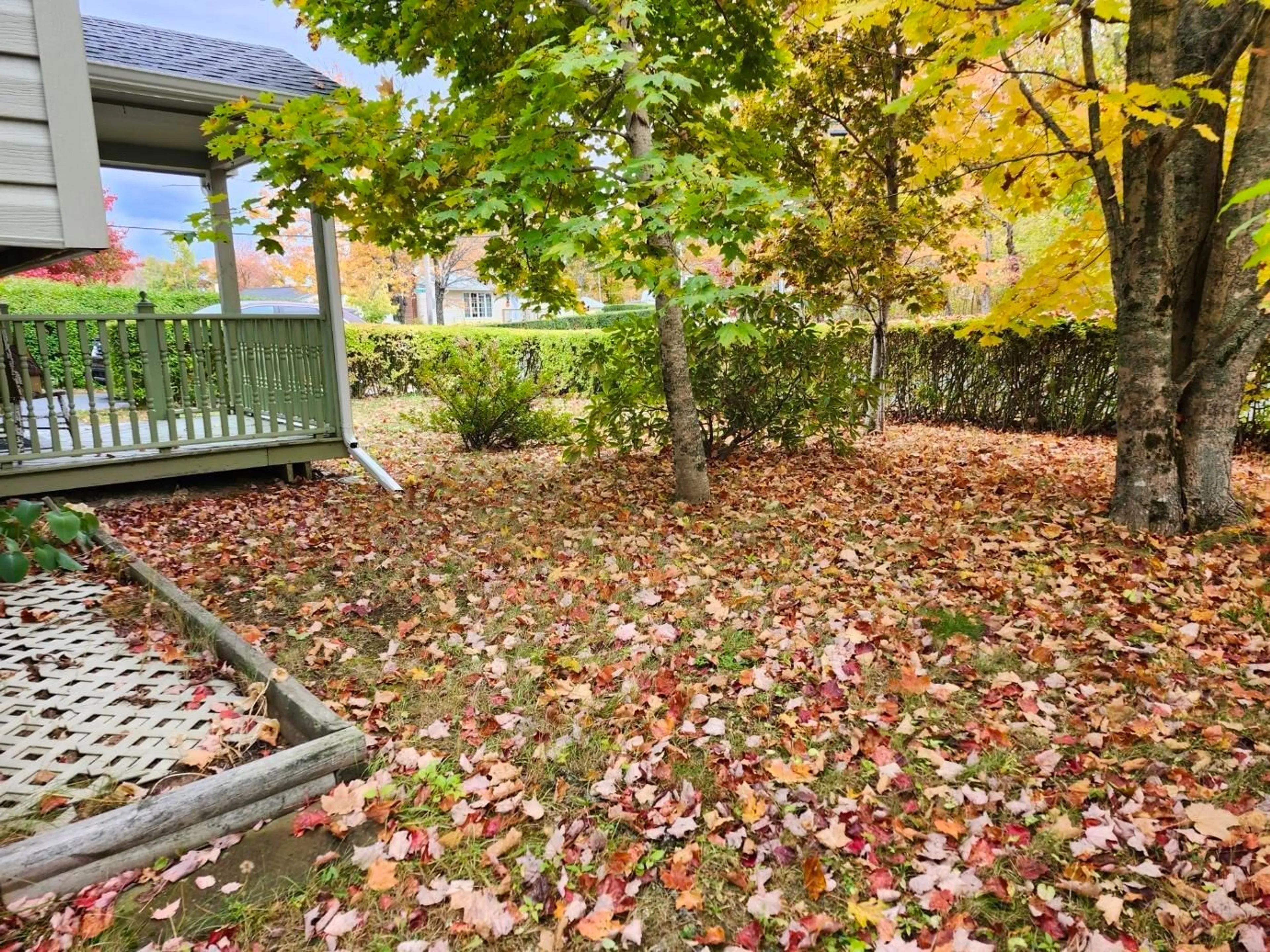 Patio, street for 187 Stokil Dr, Lower Sackville Nova Scotia B4C 3C2