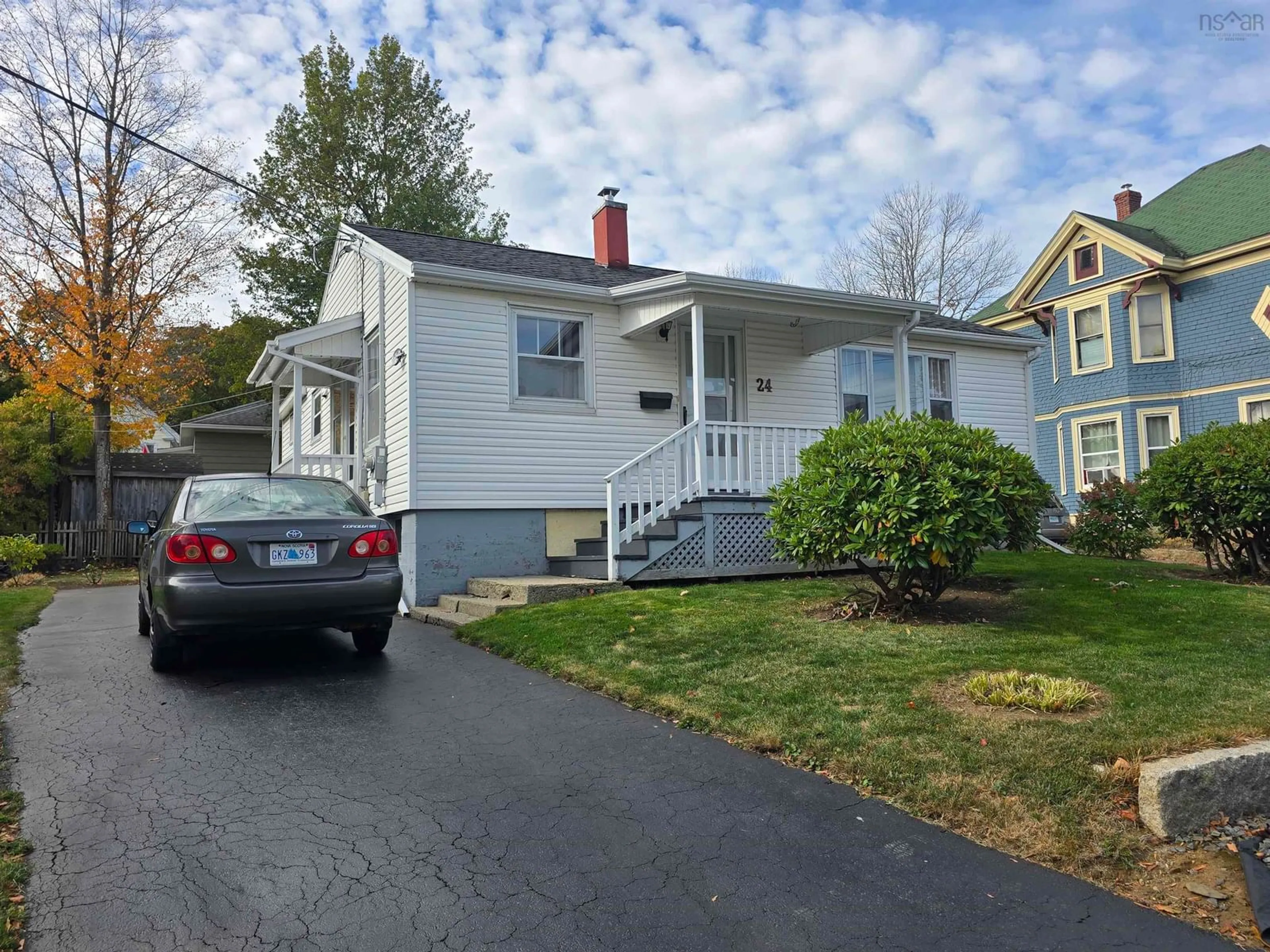 Home with vinyl exterior material, street for 24 Prince St, Bridgewater Nova Scotia B4V 1C6