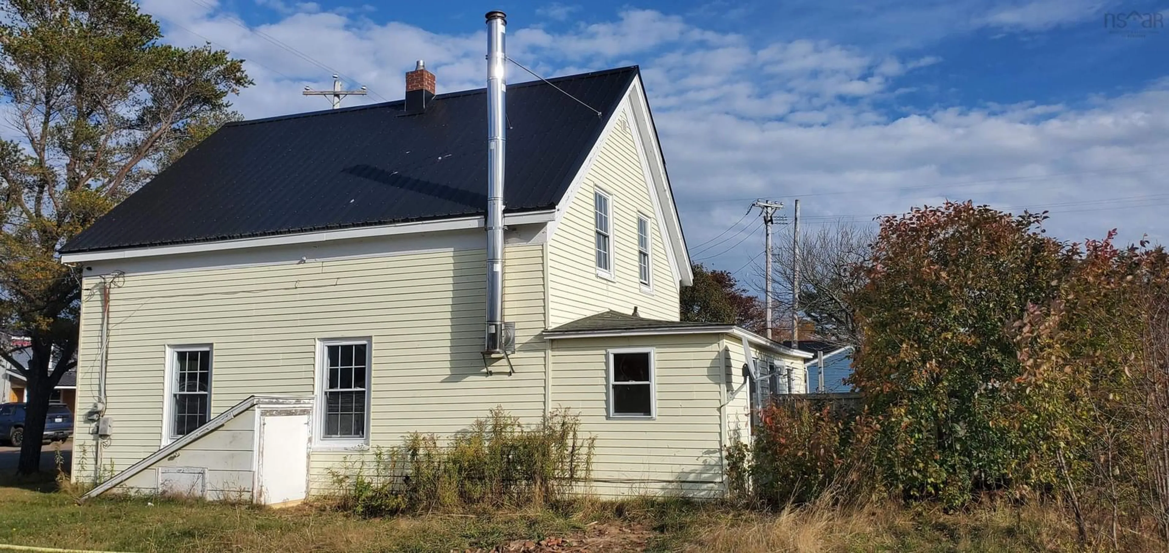 Home with vinyl exterior material, building for 178 Two Islands Rd, Parrsboro Nova Scotia B0M 1S0