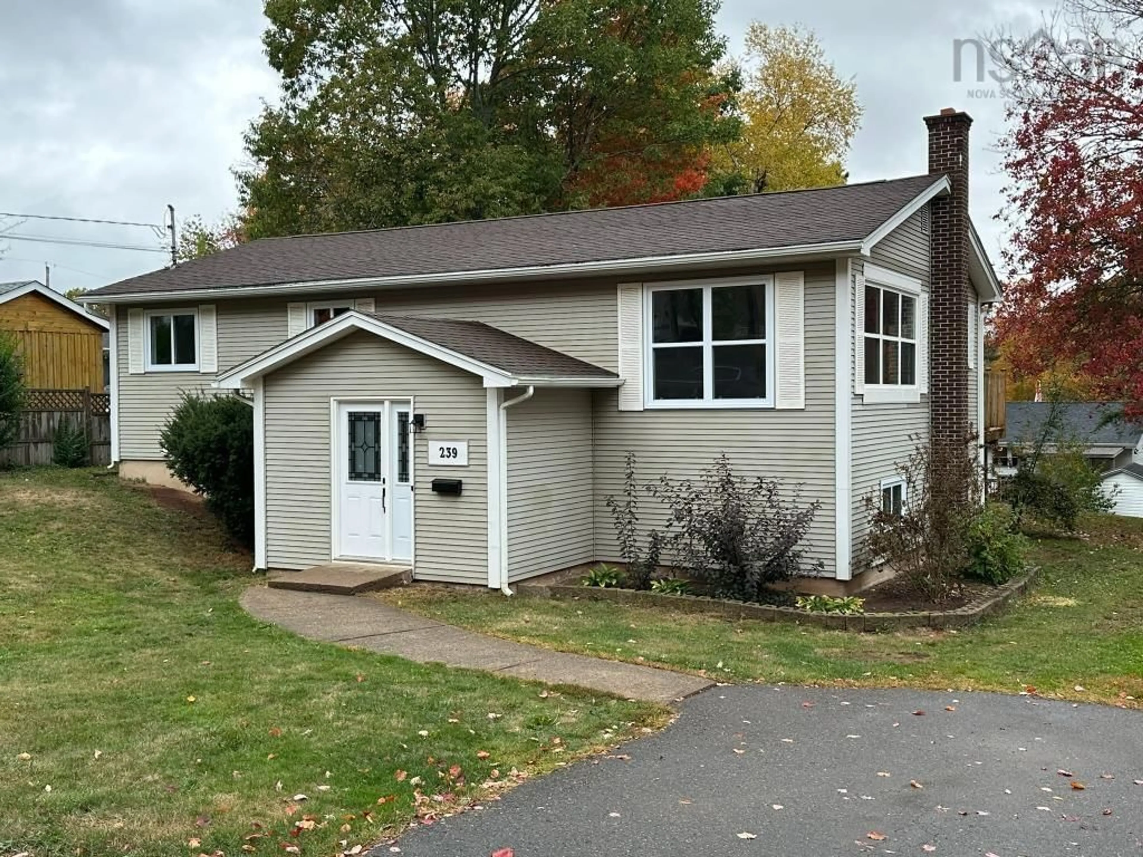 Home with vinyl exterior material, unknown for 239 Milne Ave, New Minas Nova Scotia B4N 4C9