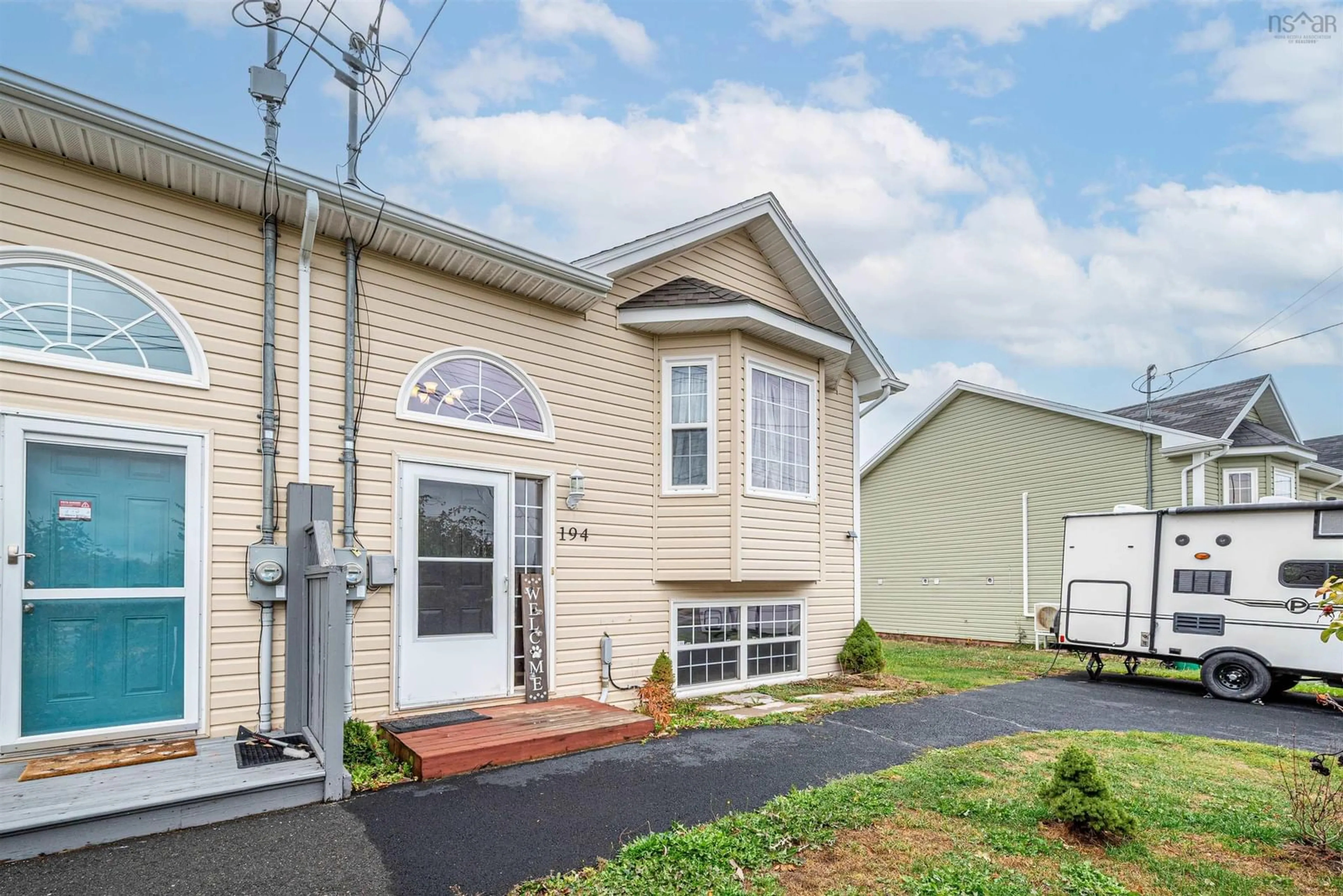 Home with vinyl exterior material, street for 194 Payzant Dr, Windsor Nova Scotia B0N 2T0