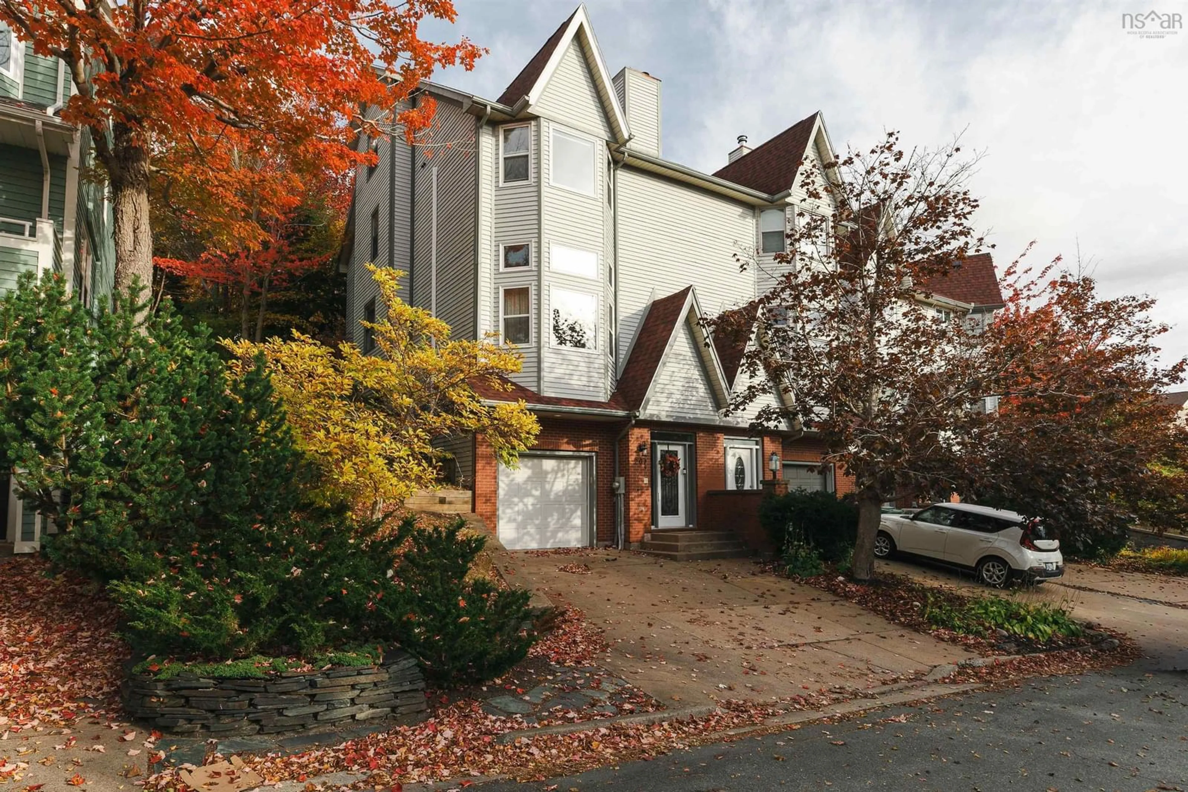 A pic from outside/outdoor area/front of a property/back of a property/a pic from drone, street for 201 Spinnaker Dr, Halifax Nova Scotia B3N 3C3