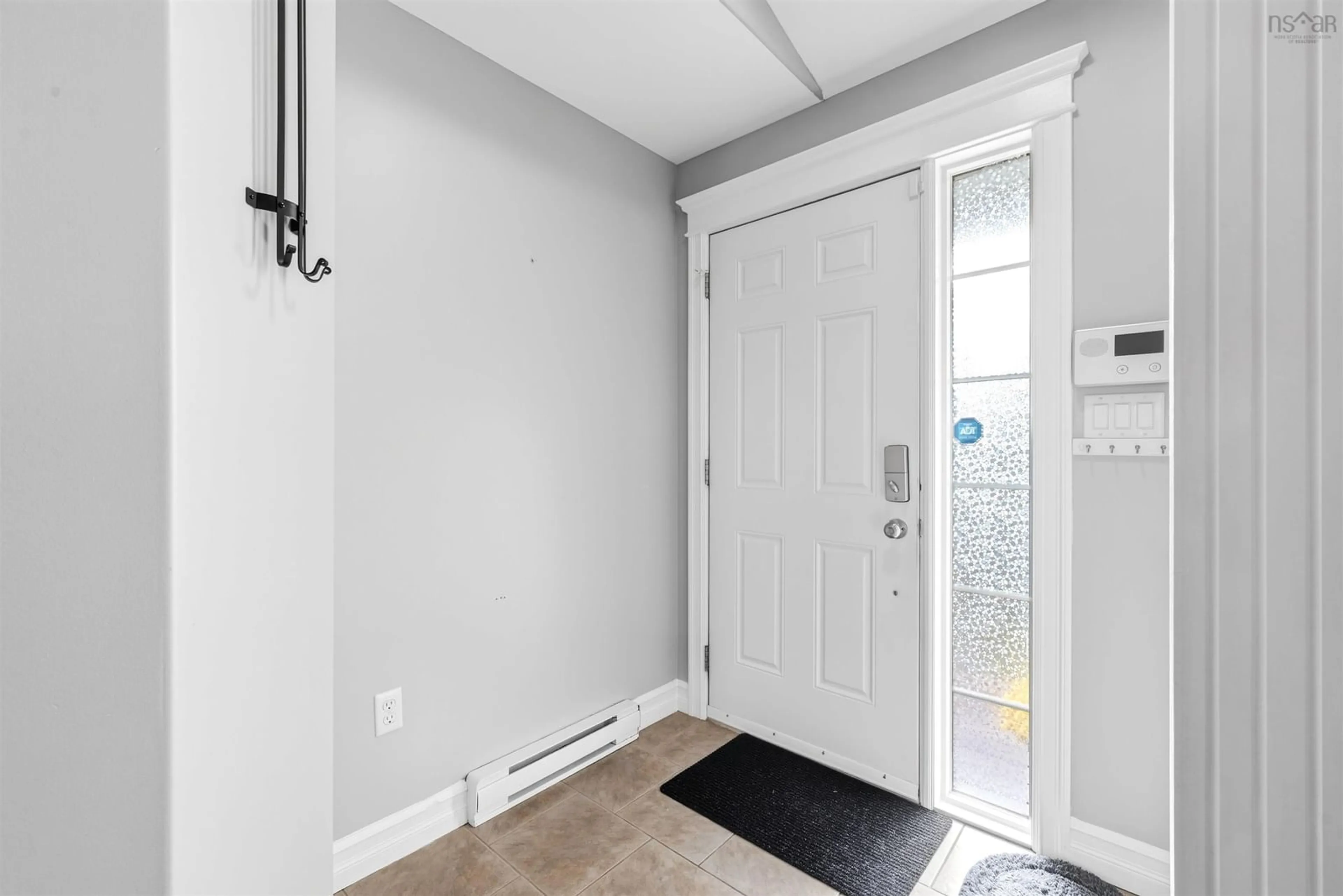 Indoor entryway for 3235 Sackville Dr, Upper Sackville Nova Scotia B4E 3C5