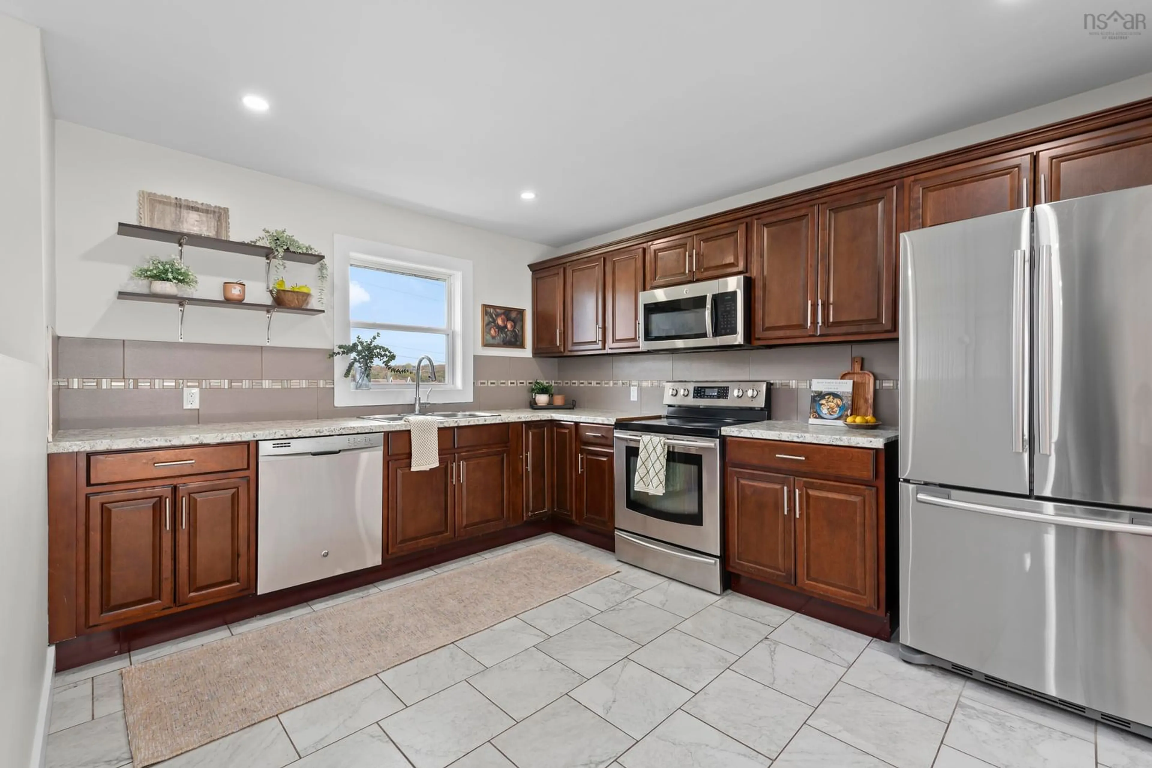 Standard kitchen, ceramic/tile floor for 790 Old Sackville Rd Rd, Sackville Nova Scotia B4E 1R1