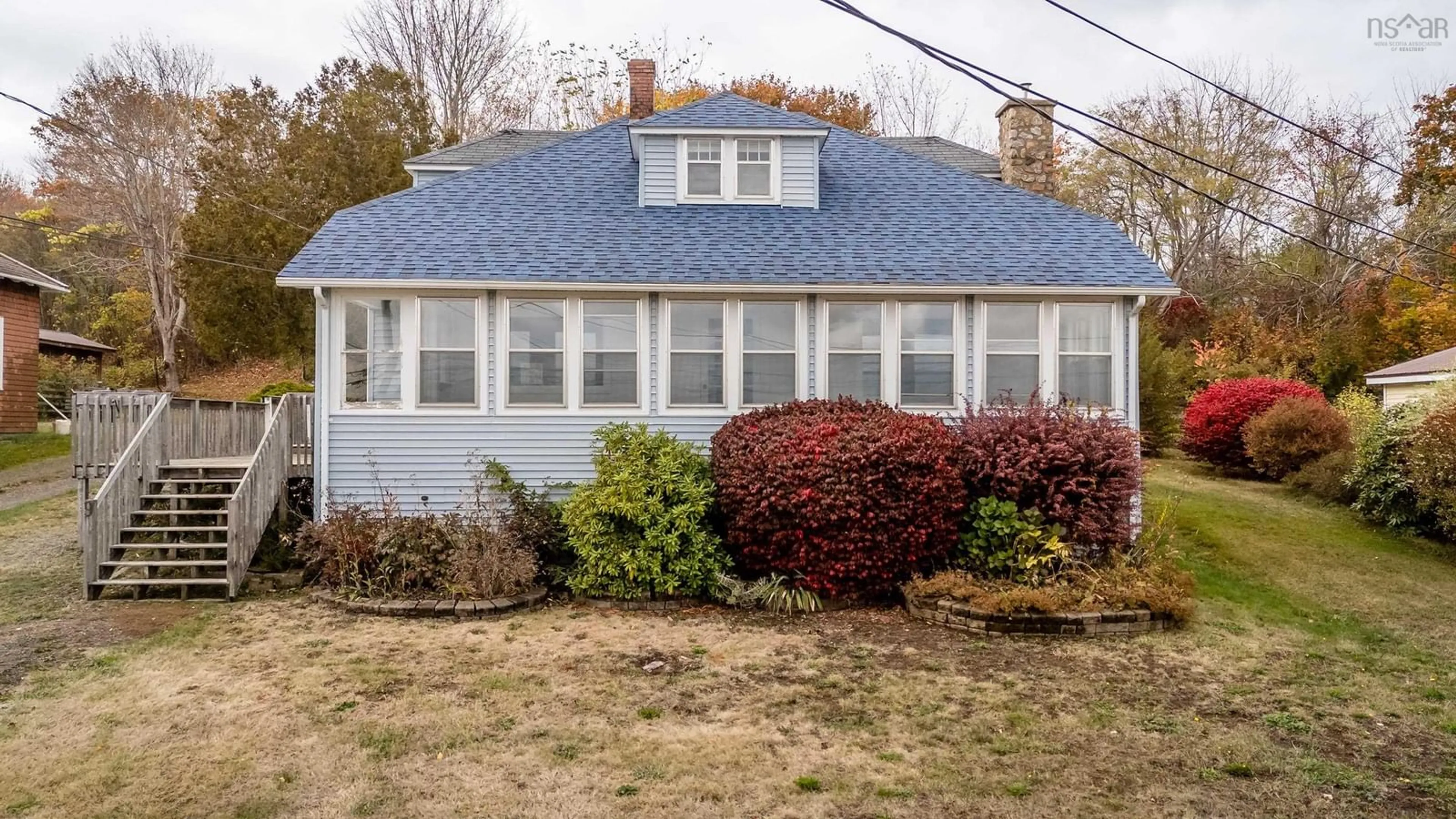 Home with vinyl exterior material, street for 9 Shore Rd, Digby Nova Scotia B0V 1A0