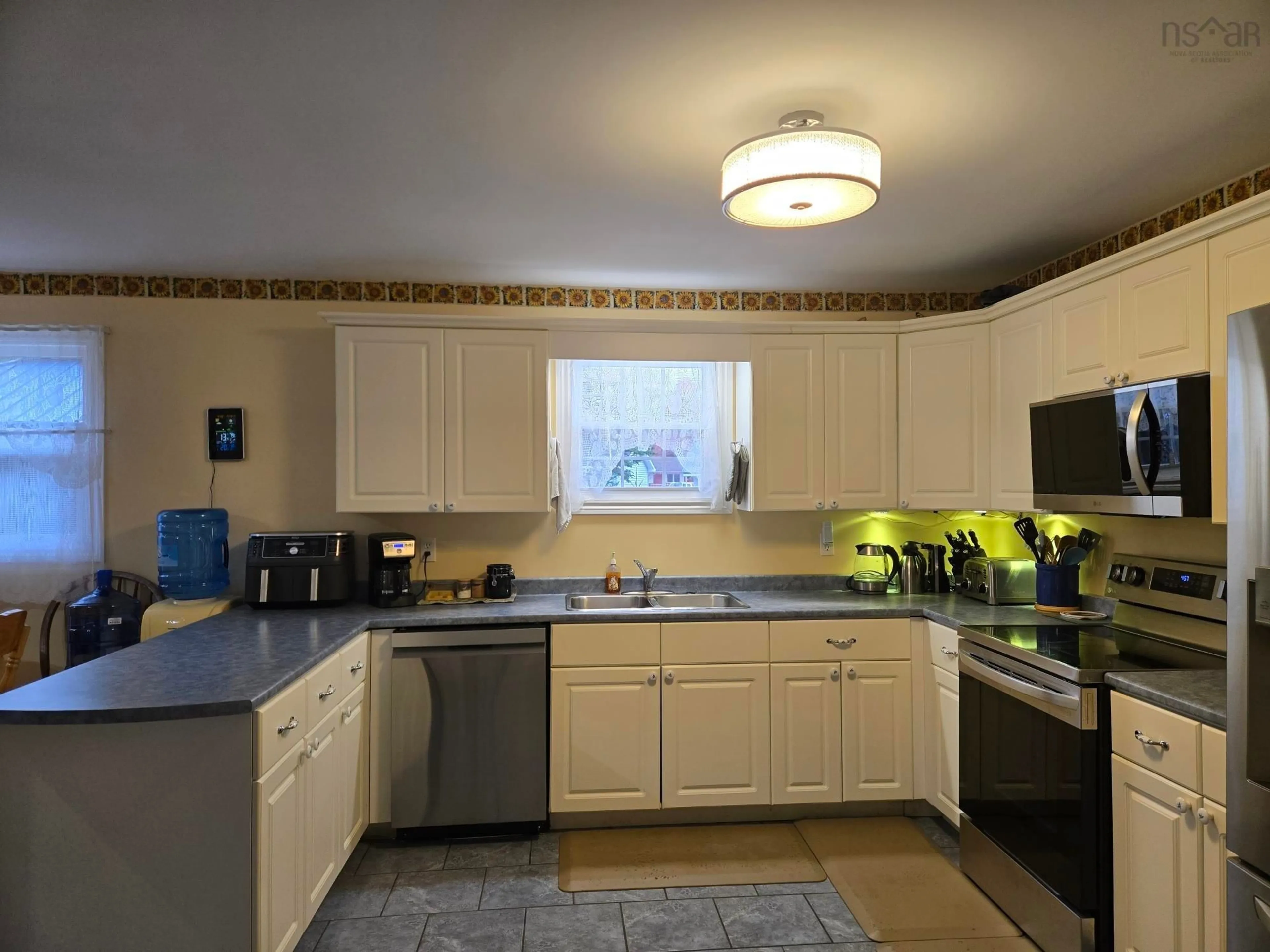 Standard kitchen, ceramic/tile floor for 49 Second Court, Valley Nova Scotia B6L 2T6