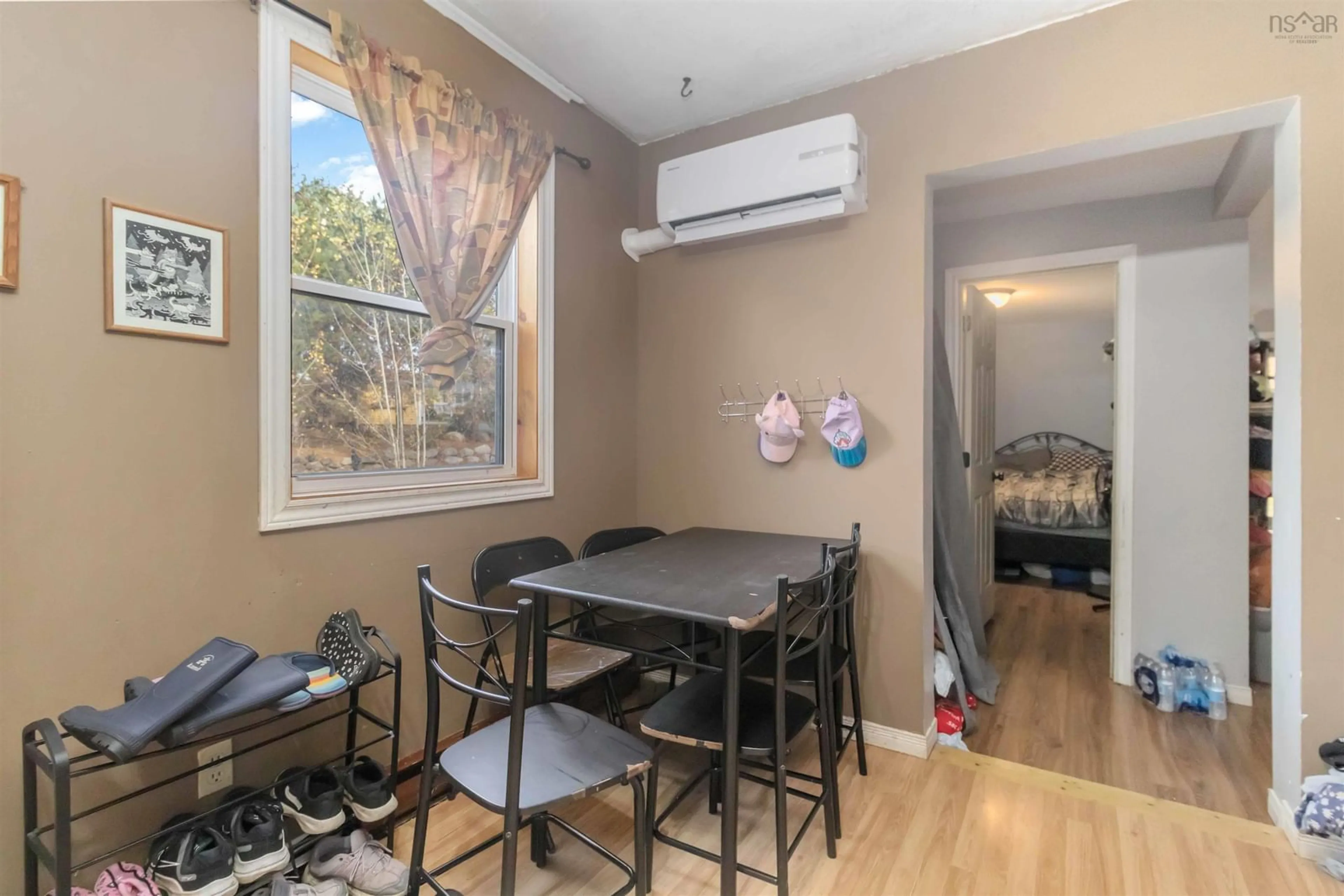 Dining room, wood/laminate floor for 179 Pearl St, Wileville Nova Scotia B4V 5H6