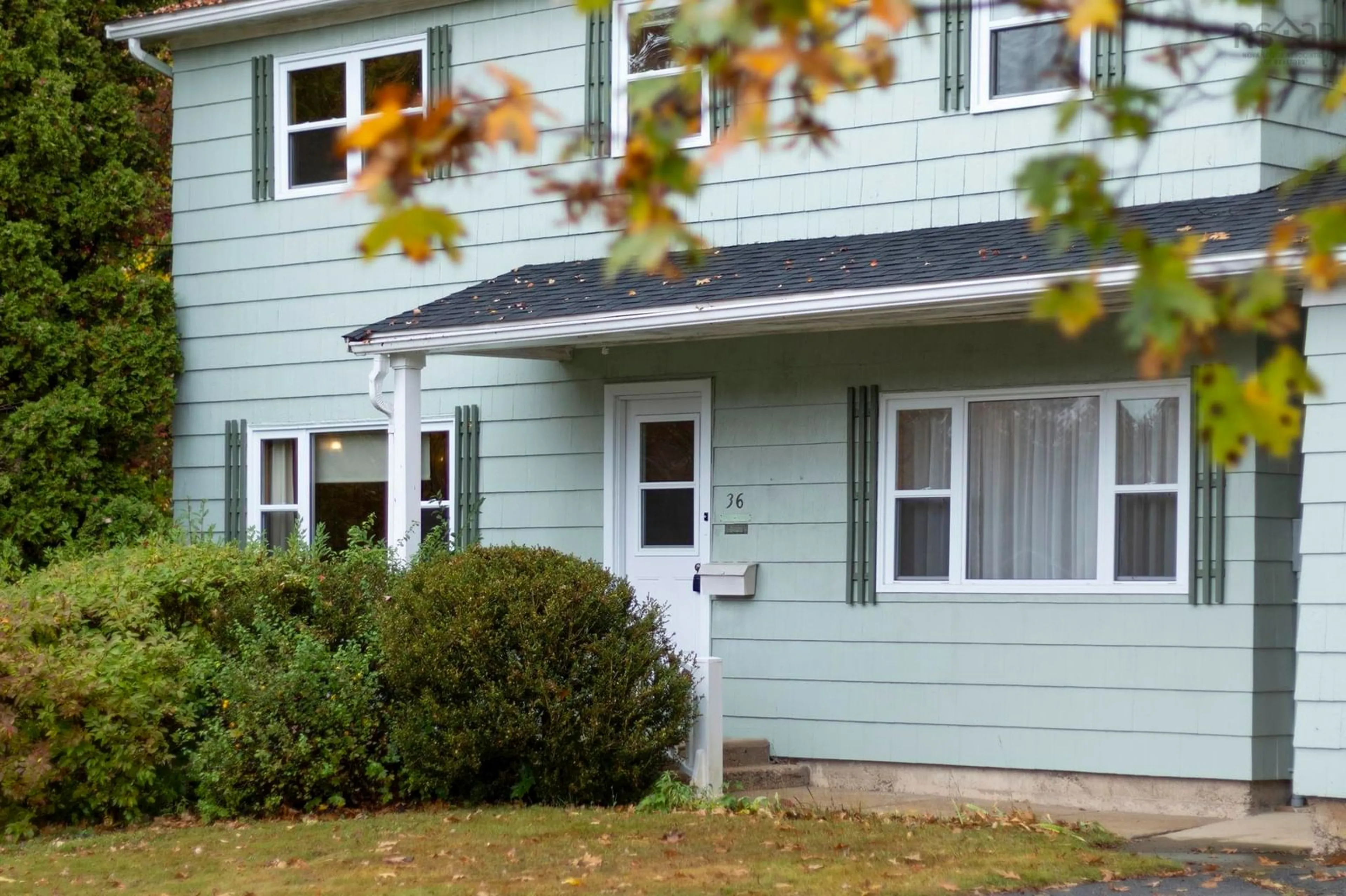 Home with vinyl exterior material, street for 36 Fielding Ave, Kentville Nova Scotia B4N 2T6