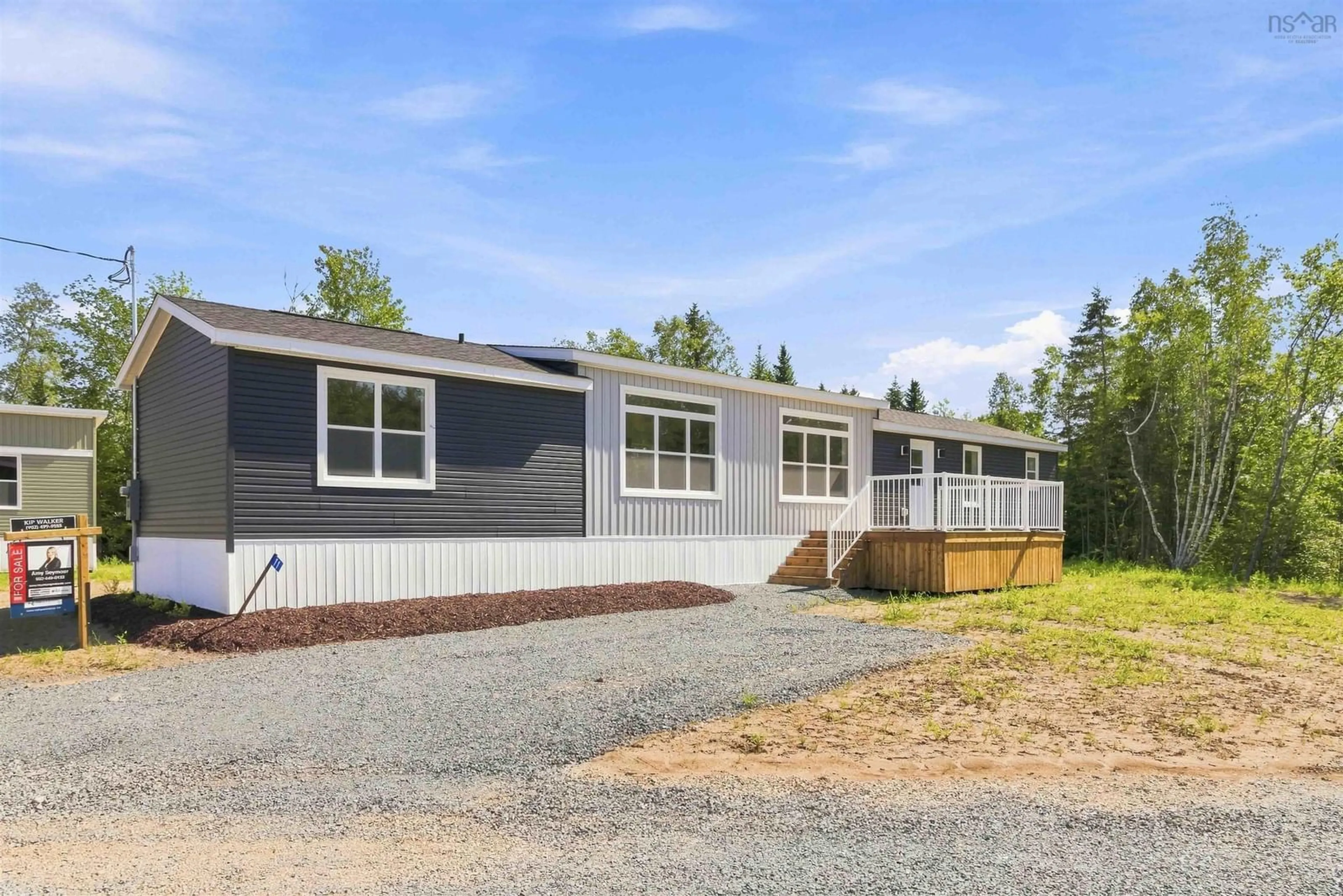 Home with vinyl exterior material, unknown for 11 Pebble Lane, West St. Andrews Nova Scotia B0N 2J0