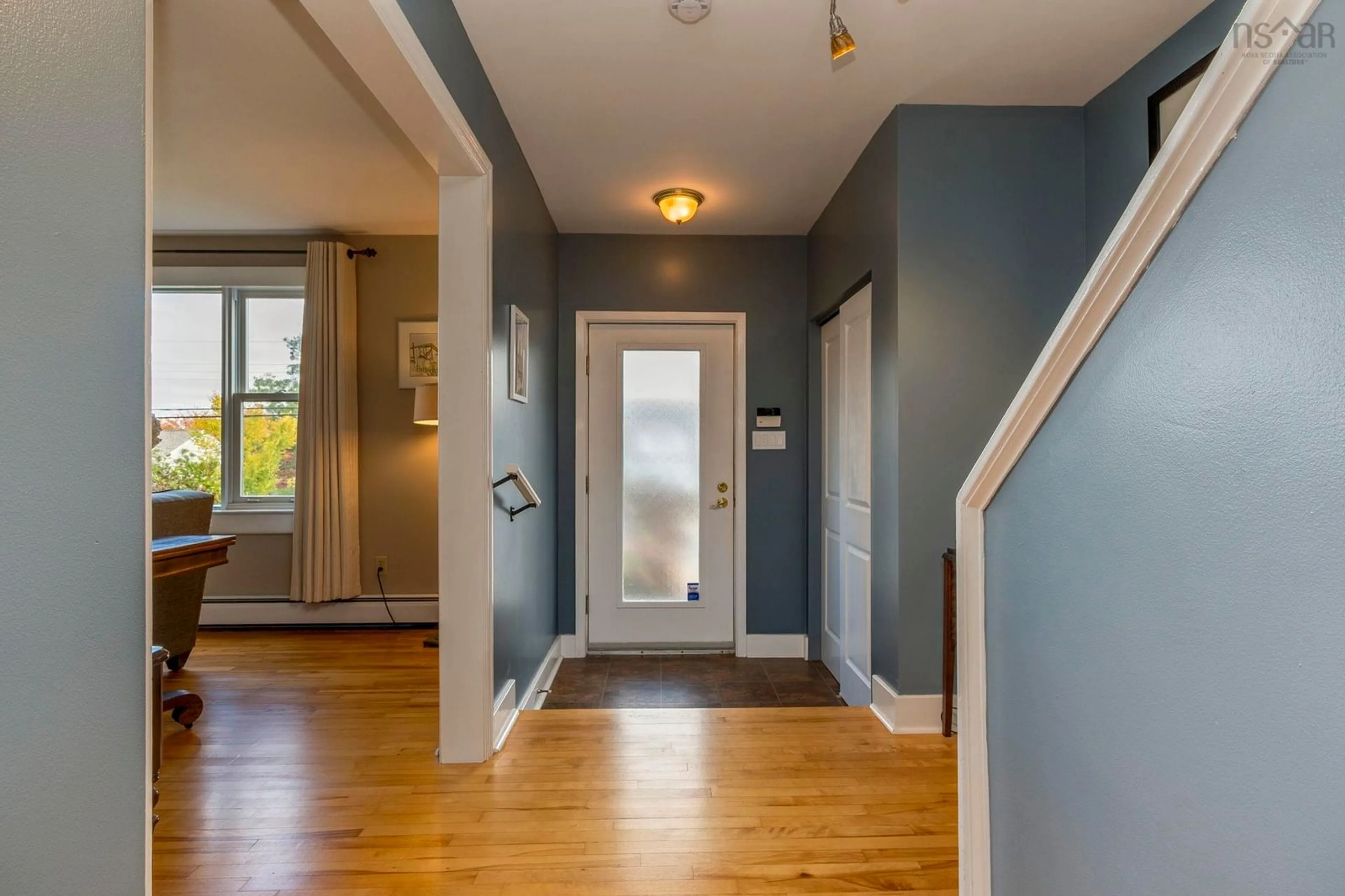 Indoor entryway for 259 Joffre St, Dartmouth Nova Scotia B2Y 3E2