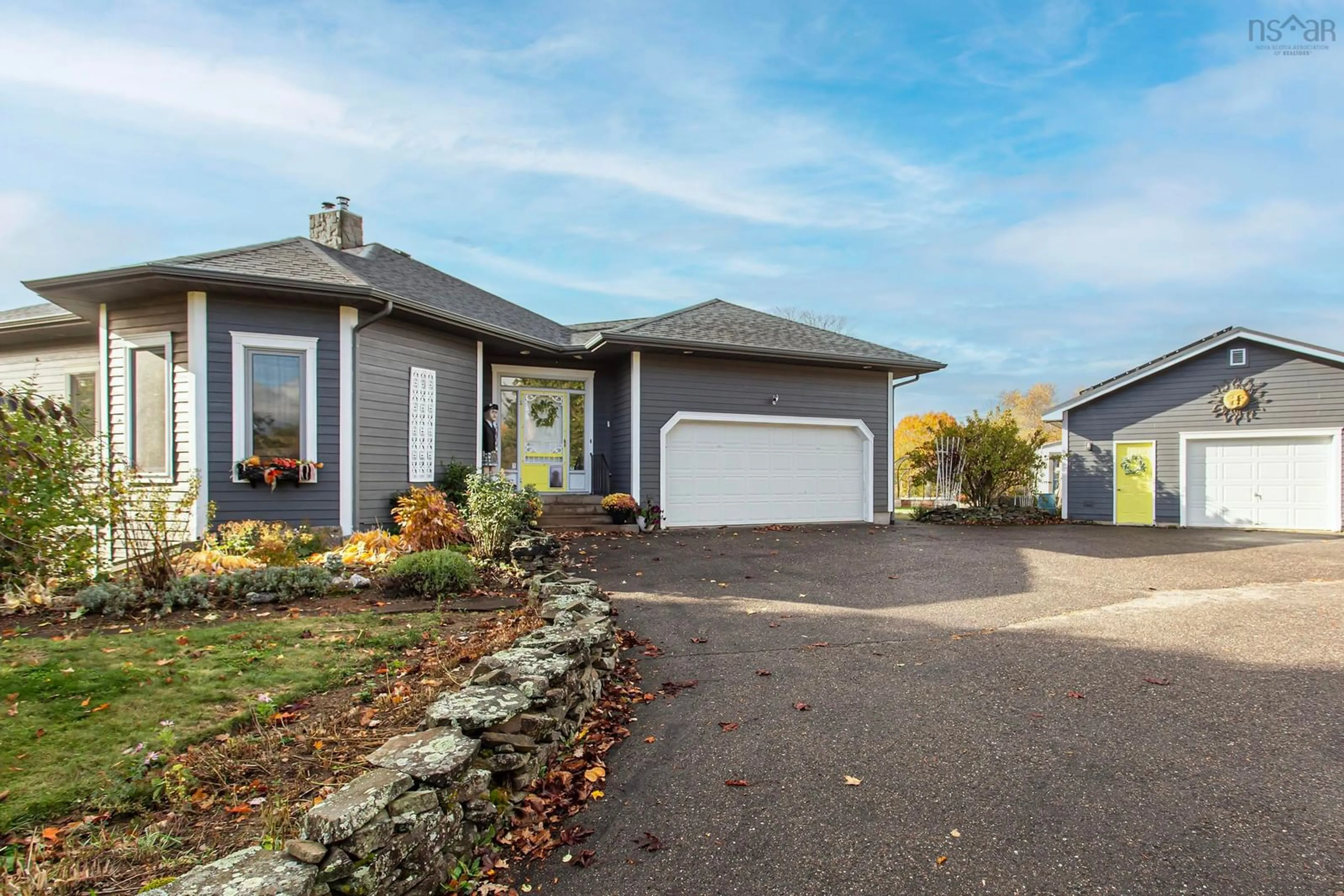 Home with vinyl exterior material, street for 39 Leonard Rd, Paradise Nova Scotia B0S 1E0