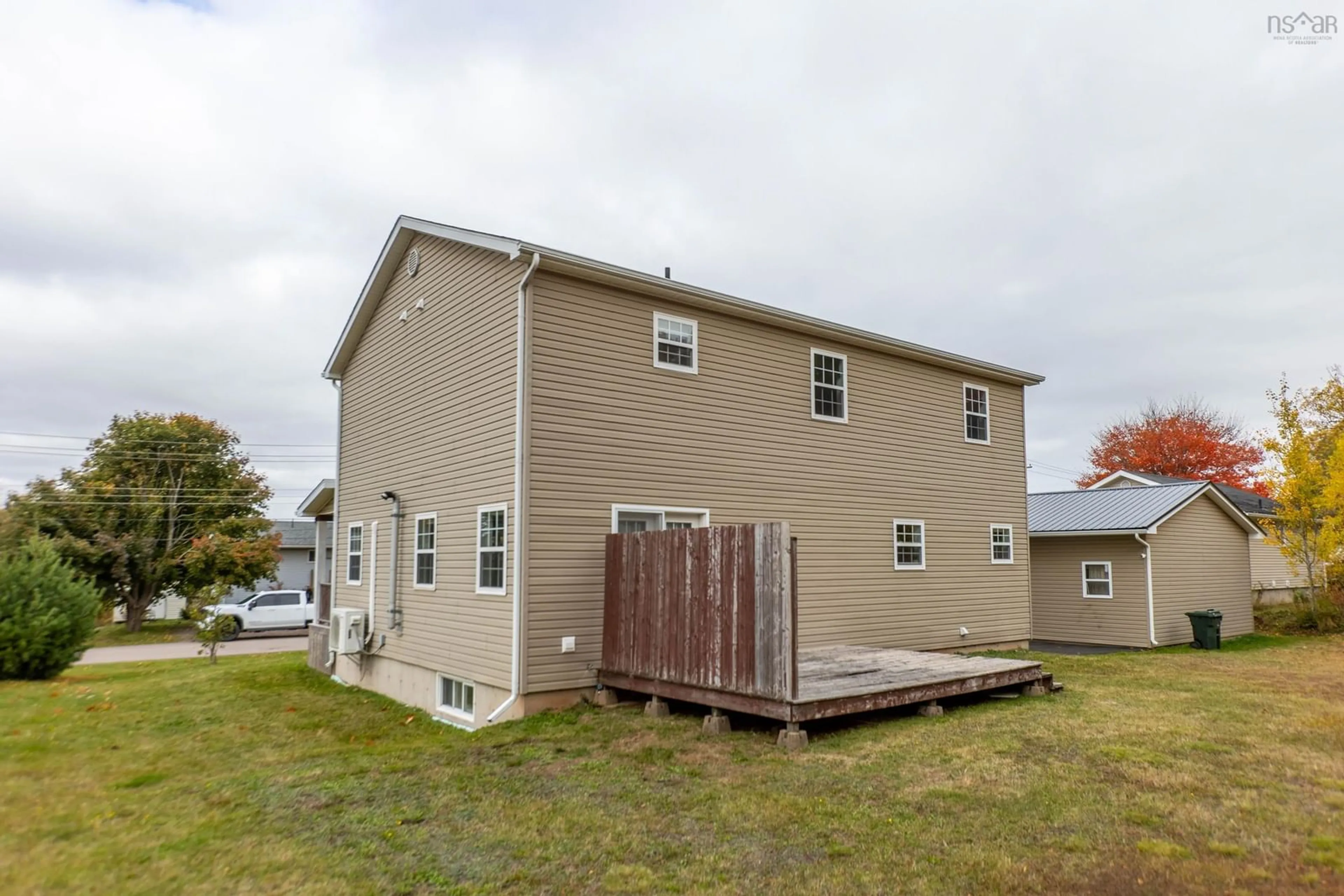 Home with vinyl exterior material, building for 25 Brownell Ave, Amherst Nova Scotia B4H 1Z8