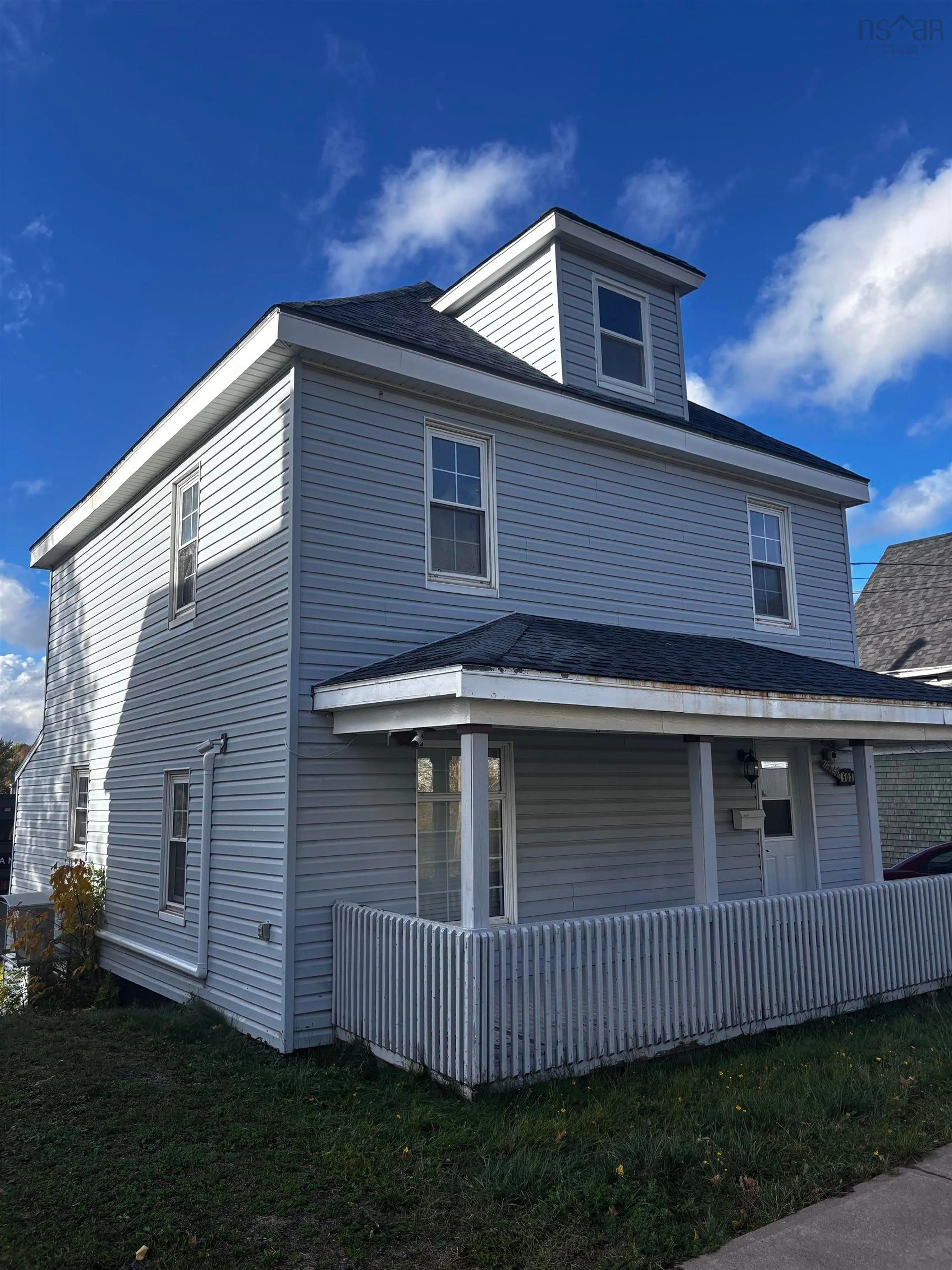 Home with vinyl exterior material, building for 503 Macdonald St, New Glasgow Nova Scotia B2H 2W3