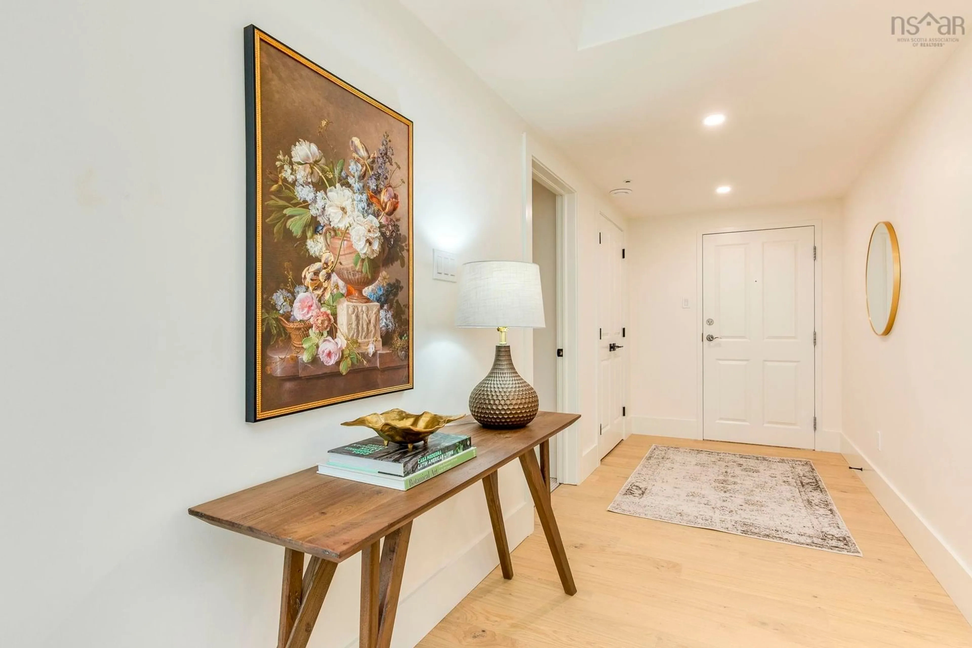 Indoor entryway for 1540 Summer St #604, Halifax Nova Scotia B3H 4R9