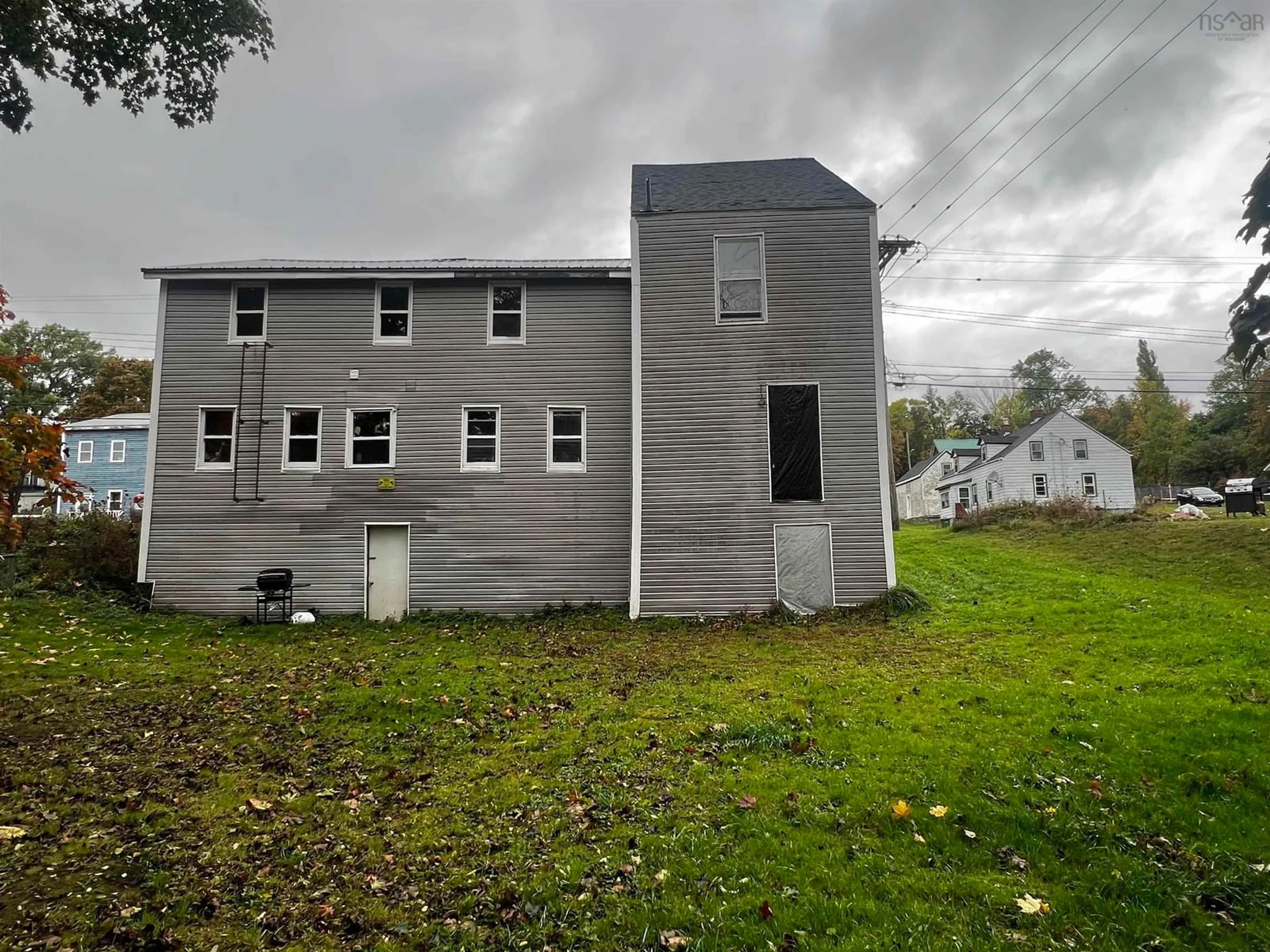 A pic from outside/outdoor area/front of a property/back of a property/a pic from drone, building for 71/75 St. Andrews St, Pictou Nova Scotia B0K 1H0