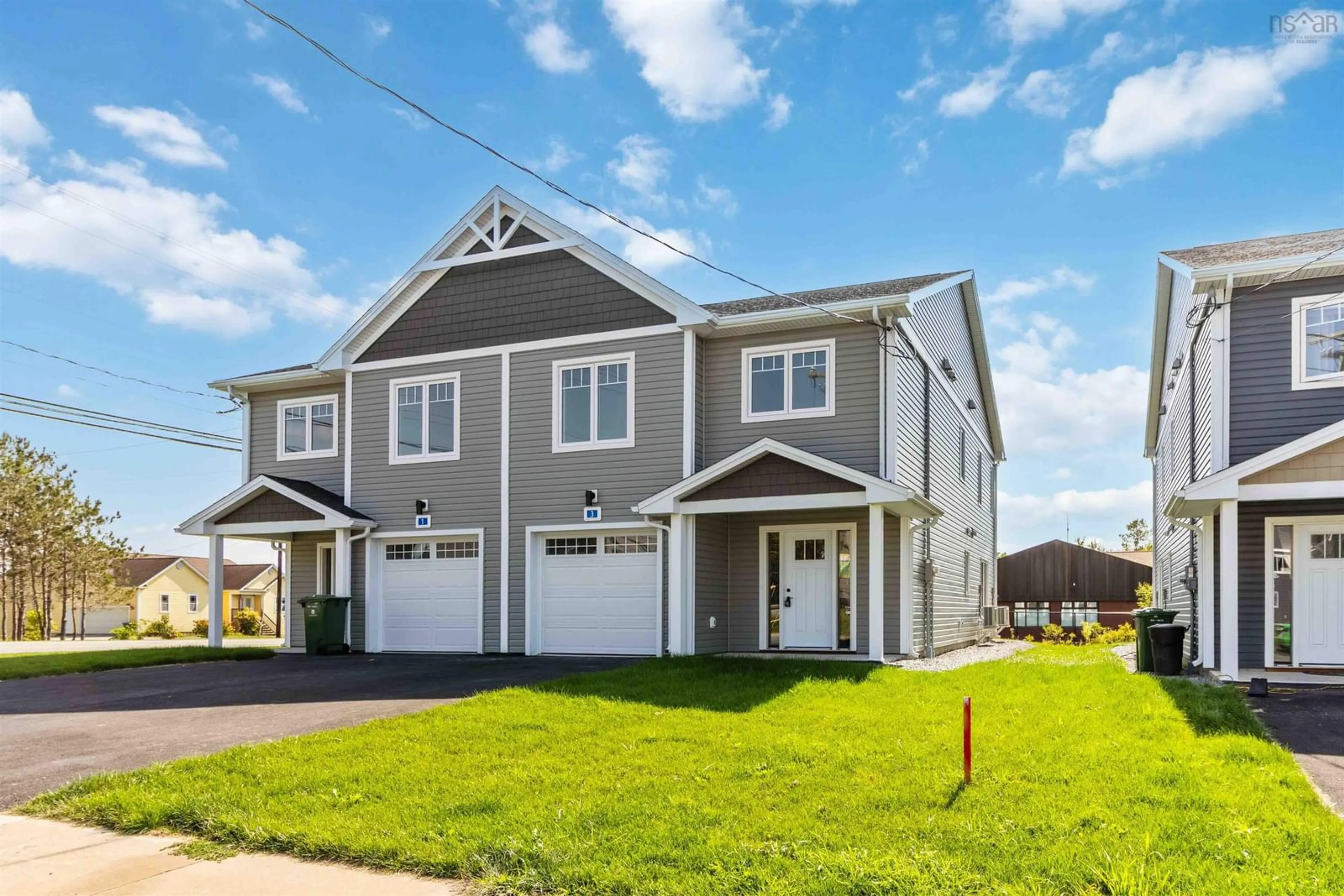 Home with vinyl exterior material, street for 1 Sherwood, Enfield Nova Scotia B2T 0T2
