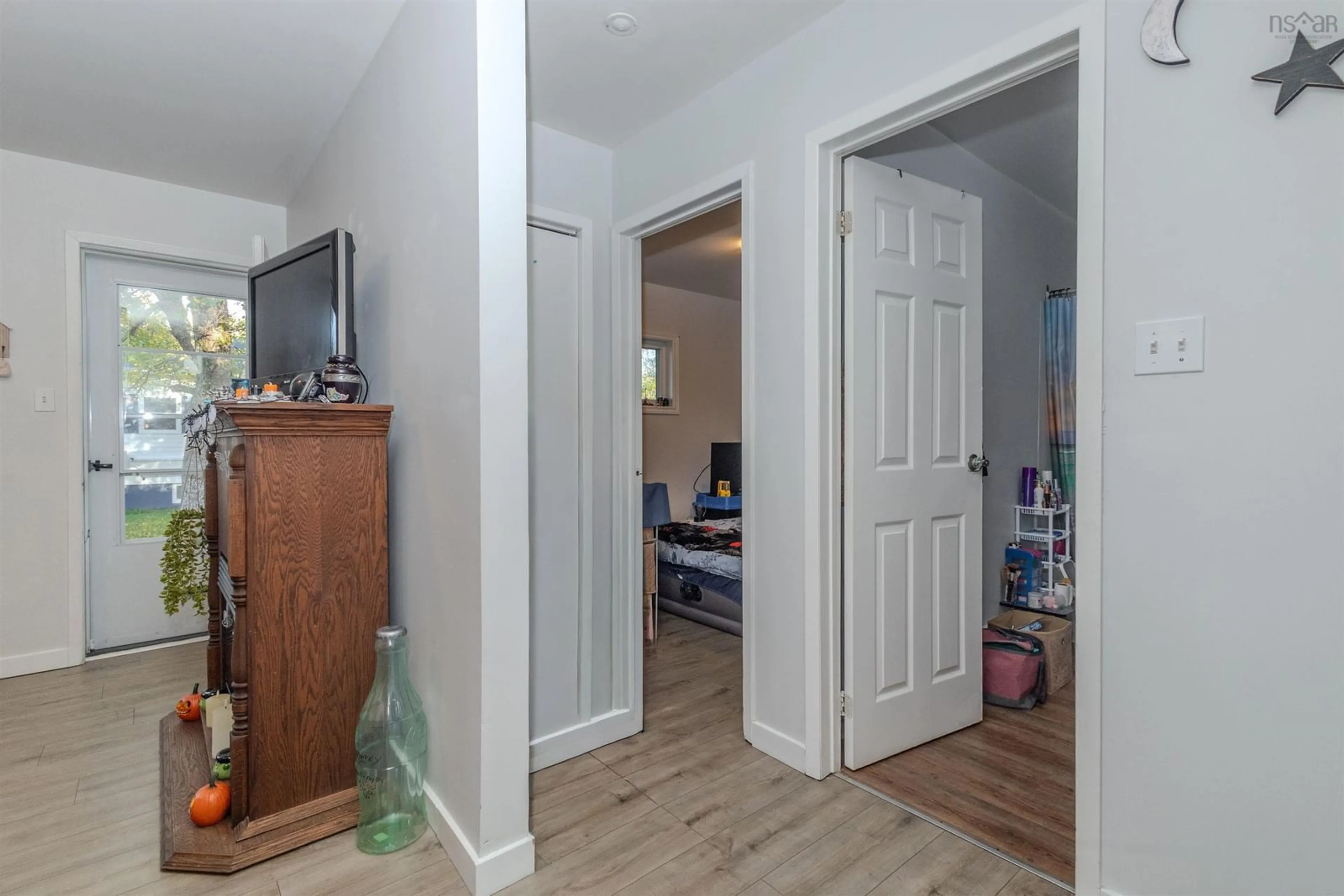 Indoor entryway for 19 Holland St, Reserve Mines Nova Scotia B1E 1C2