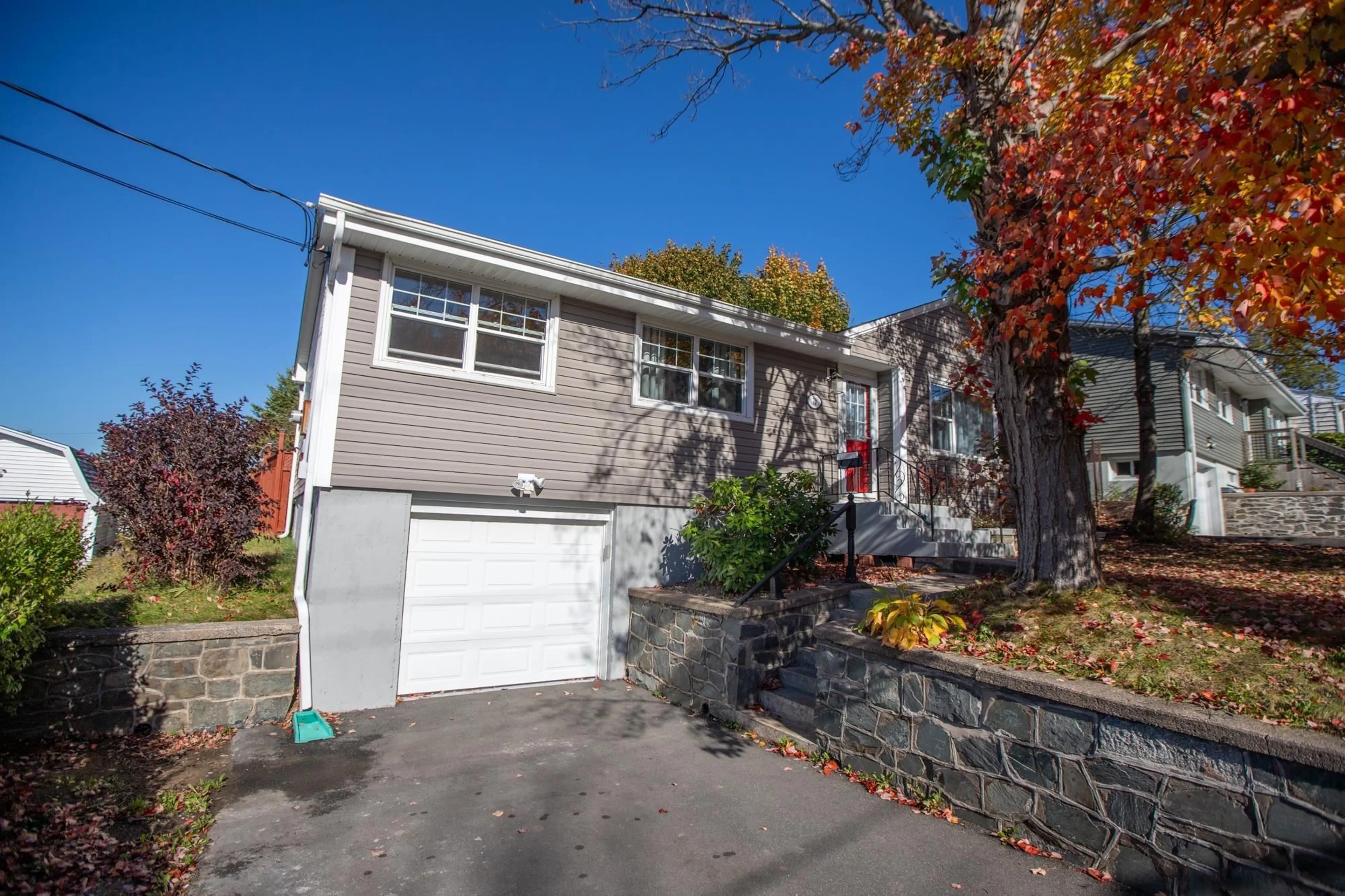 Unknown for 72 Mount Edward Rd, Dartmouth Nova Scotia B2W 3K4