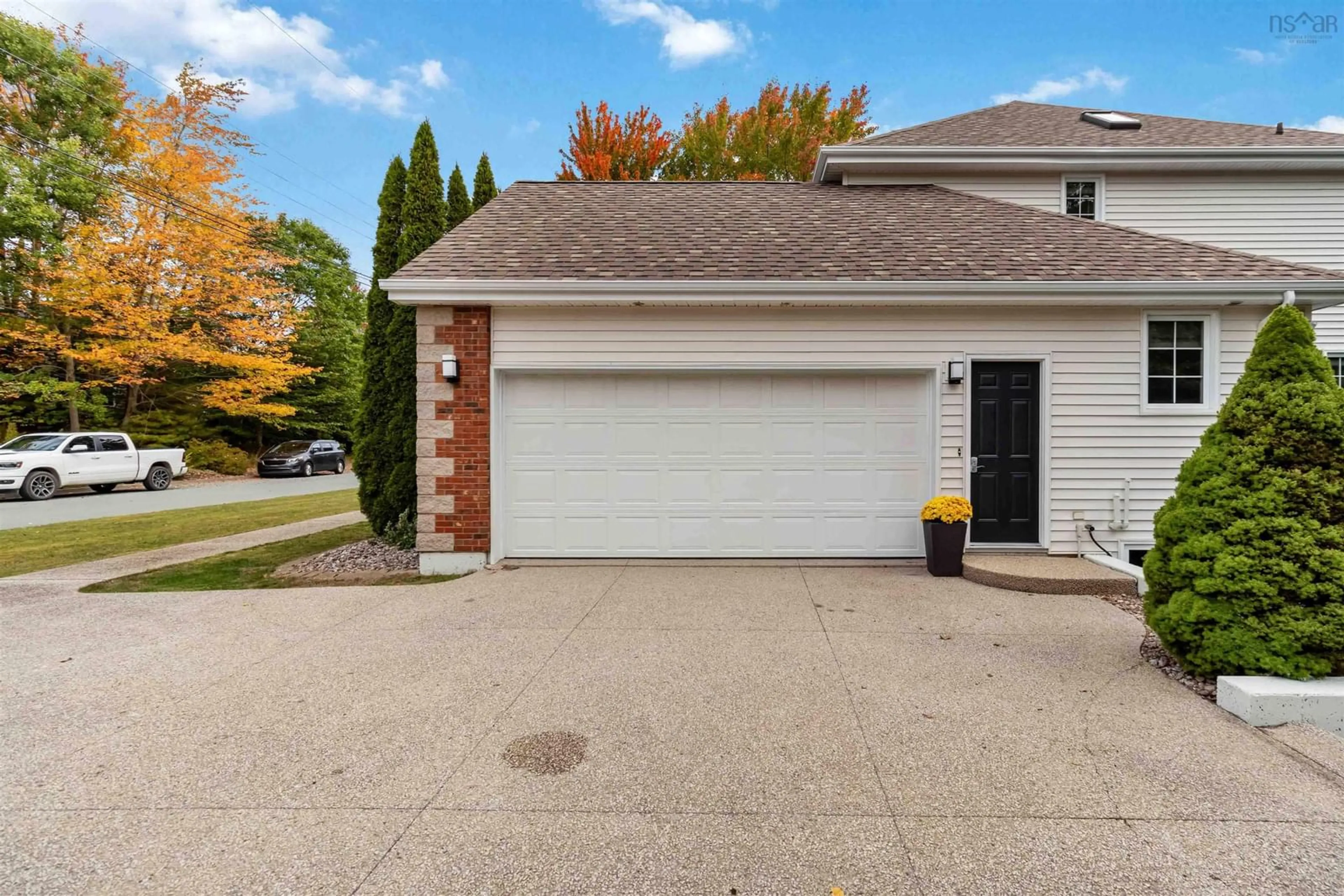 Unknown for 16 Cresthaven Crt, Bridgewater Nova Scotia B4V 3Z3
