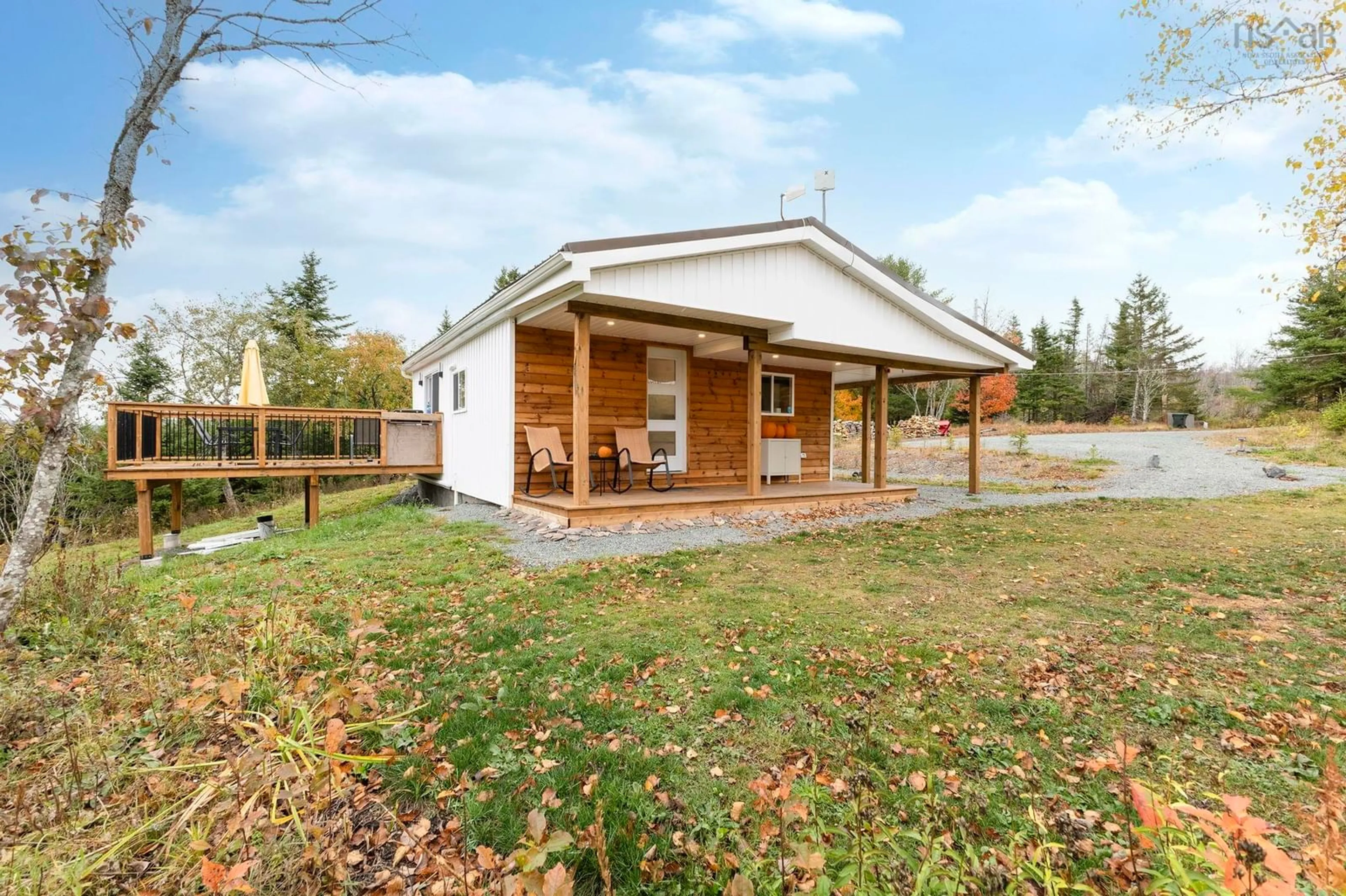 Patio, building for 211 New River Rd, Kemptown Nova Scotia B6L 2K8